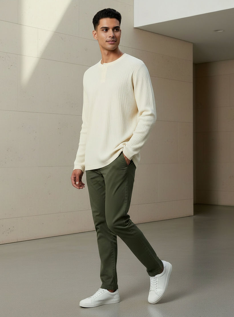 سويت شيرت مضلع بقصّة سليم وياقة هينلي للرجال-men-winterwear-hoodiesandsweatshirts-image-2