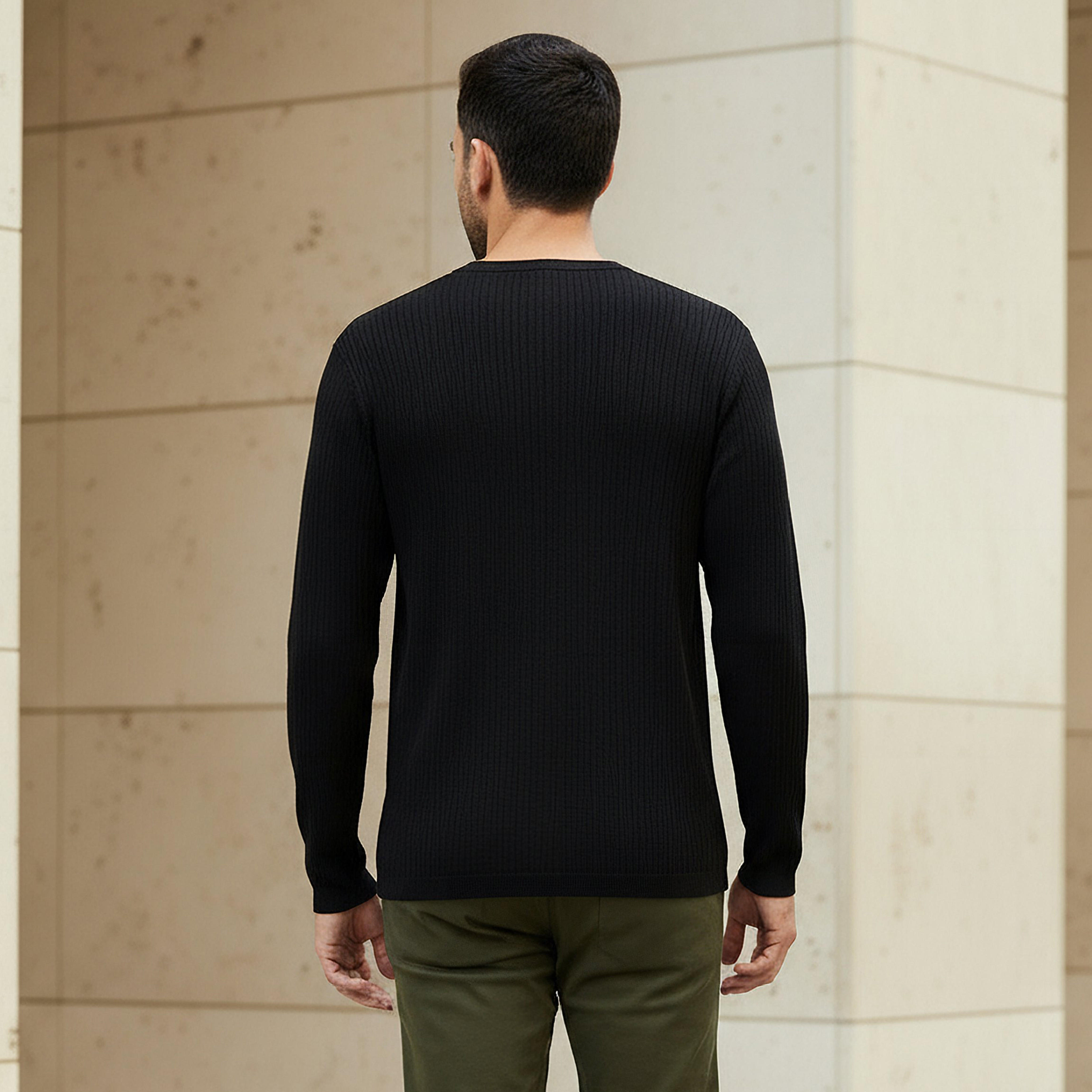 سويت شيرت مضلع بقصّة سليم وياقة هينلي للرجال-men-winterwear-hoodiesandsweatshirts-image-3