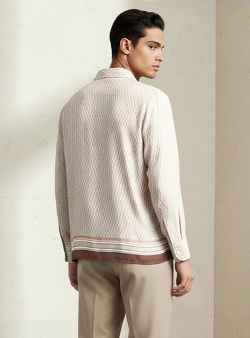 قميص بقصة عادية وياقة كامب وأكمام طويلة وطبعات من إمبيرور-men-clothing-shirts-image-4