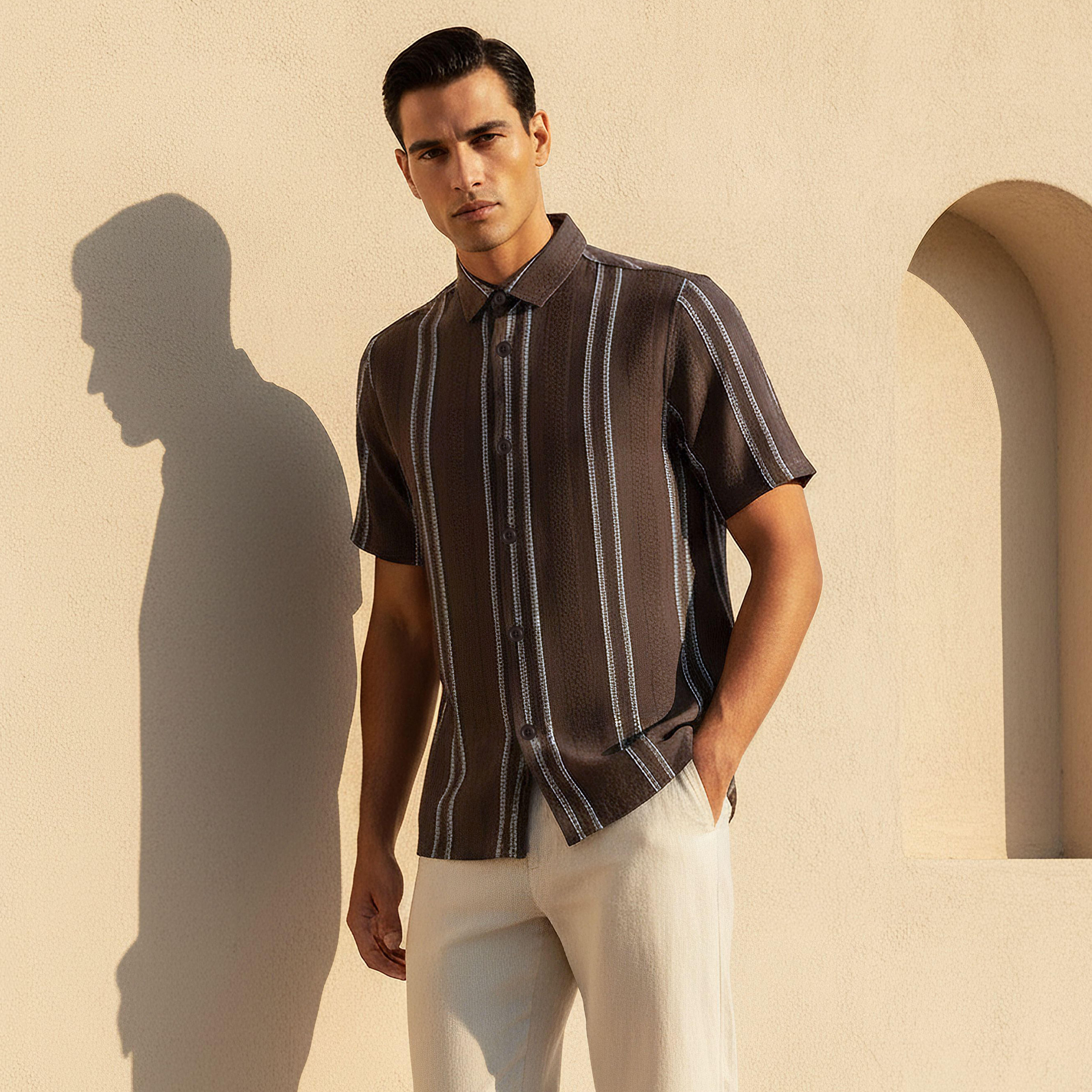 قميص مخطط من مزيج الكتان بقصة عادية وياقة وأكمام قصيرة للرجال-men-clothing-shirts-image-1