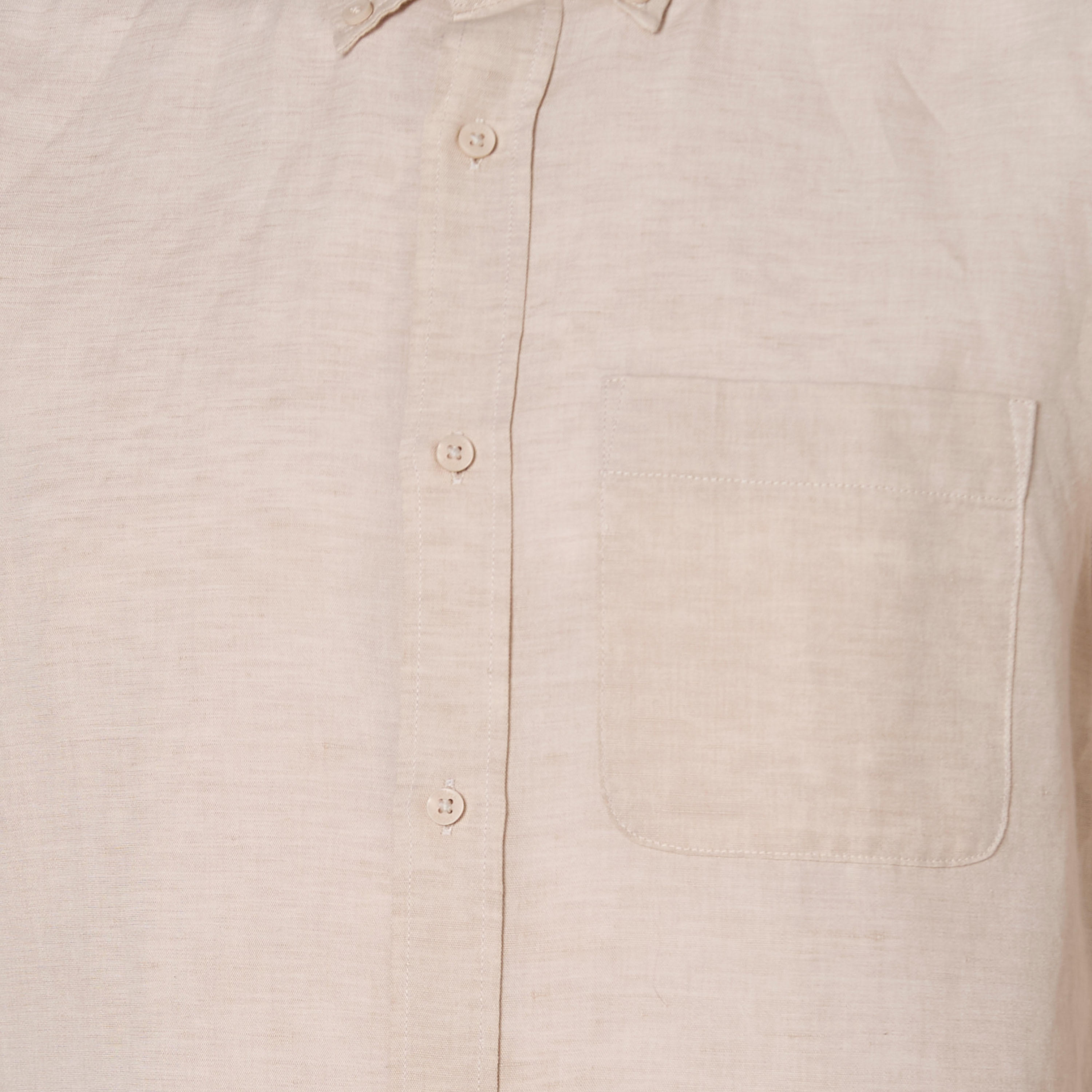 قميص من مزيج الكتان بقصة عادية وياقة عادية وأكمام طويلة وأزرار للرجال-men-clothing-shirts-image-2