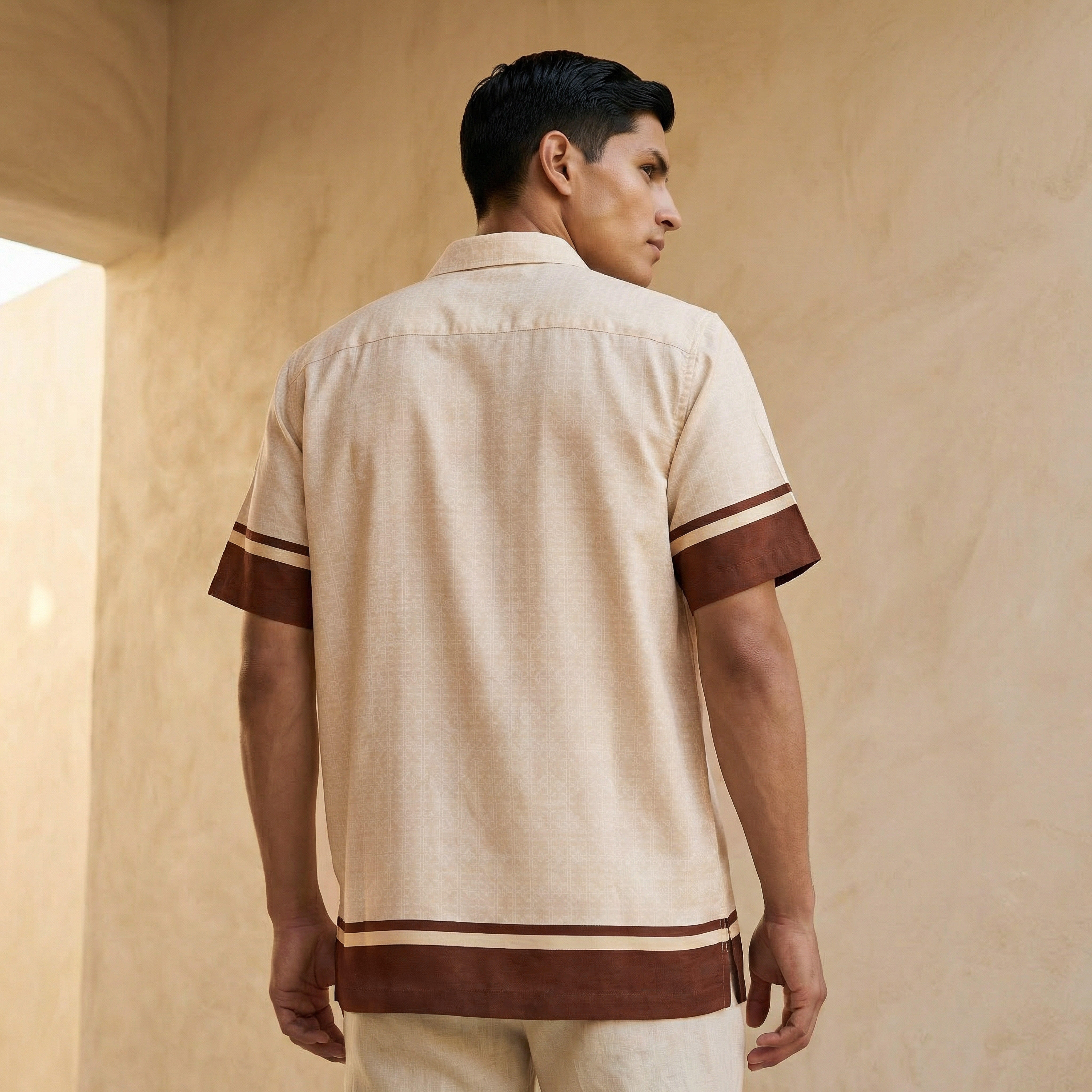 قميص بطبعات وأكمام قصيرة وياقة وقصة عادية للرجال من إمبيرور-men-clothing-shirts-image-1