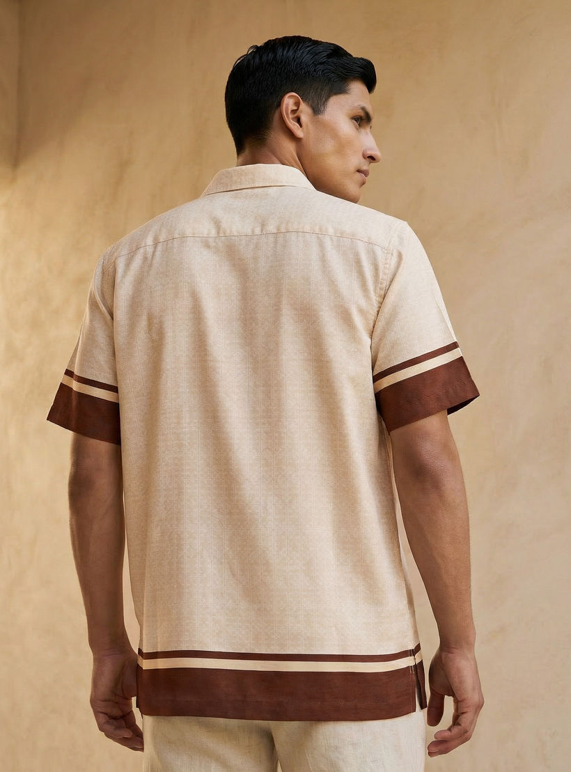 قميص بطبعات وأكمام قصيرة وياقة وقصة عادية للرجال من إمبيرور-men-clothing-shirts-image-1