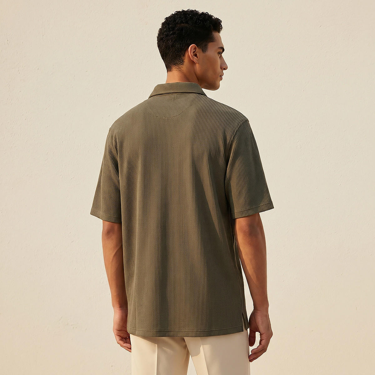 Men Regular Fit Collared Textured Short Sleeves Shirt-men-clothing-shirts-image-17
