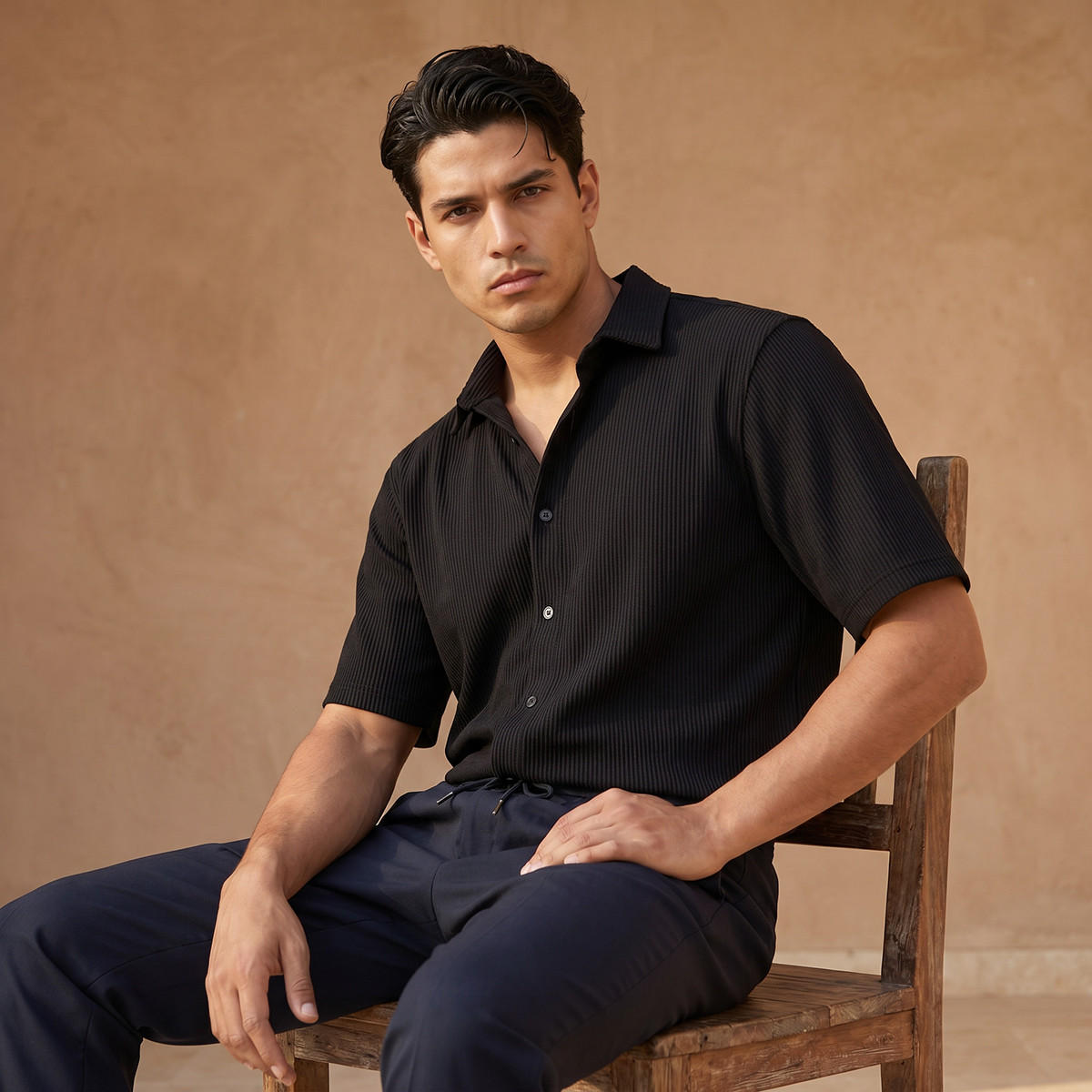 Men Regular Fit Collared Textured Short Sleeves Shirt-men-clothing-shirts-image-1