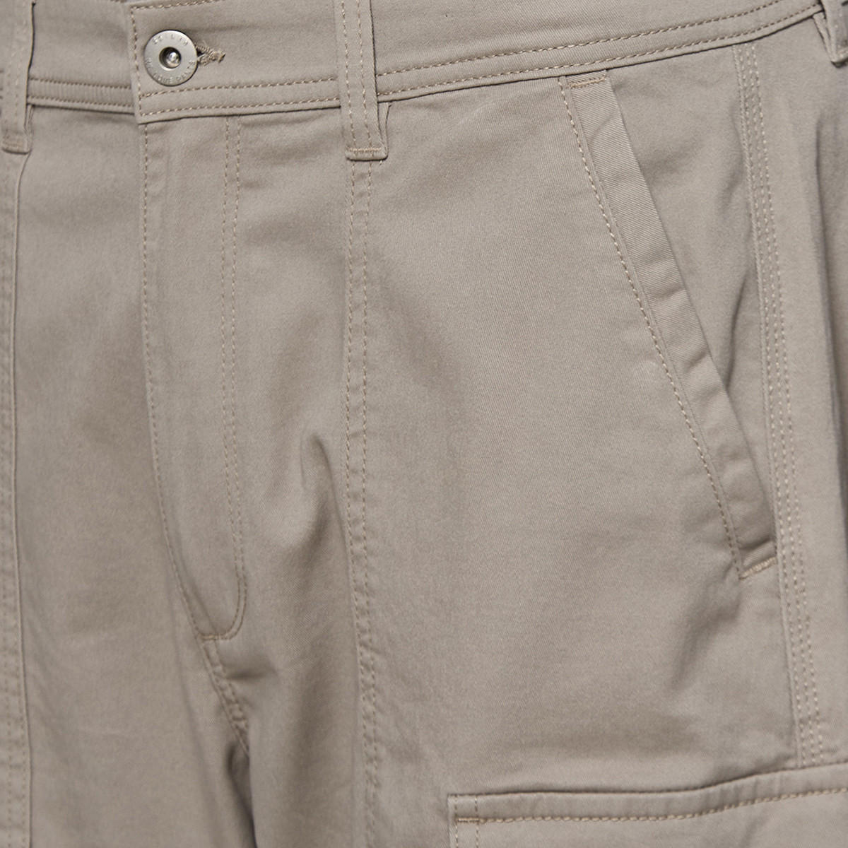 Men Regular Fit Twill Cargo Trousers-men-clothing-bottoms-trousersandchinos-trousers-image-2