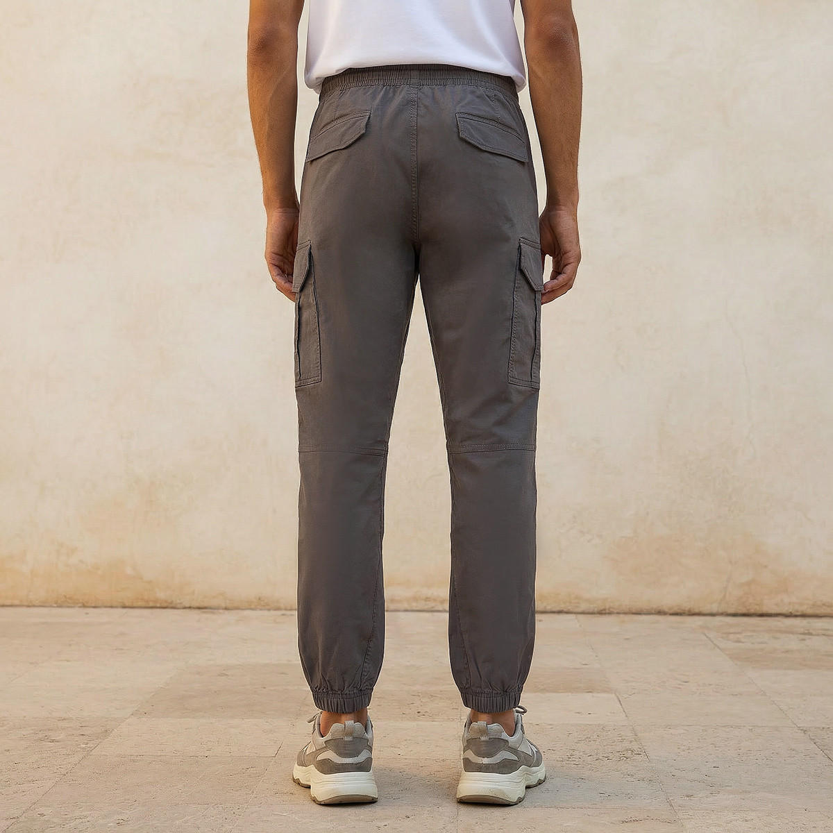 Men Baggy Fit Cargo Joggers-men-clothing-bottoms-joggers-image-4