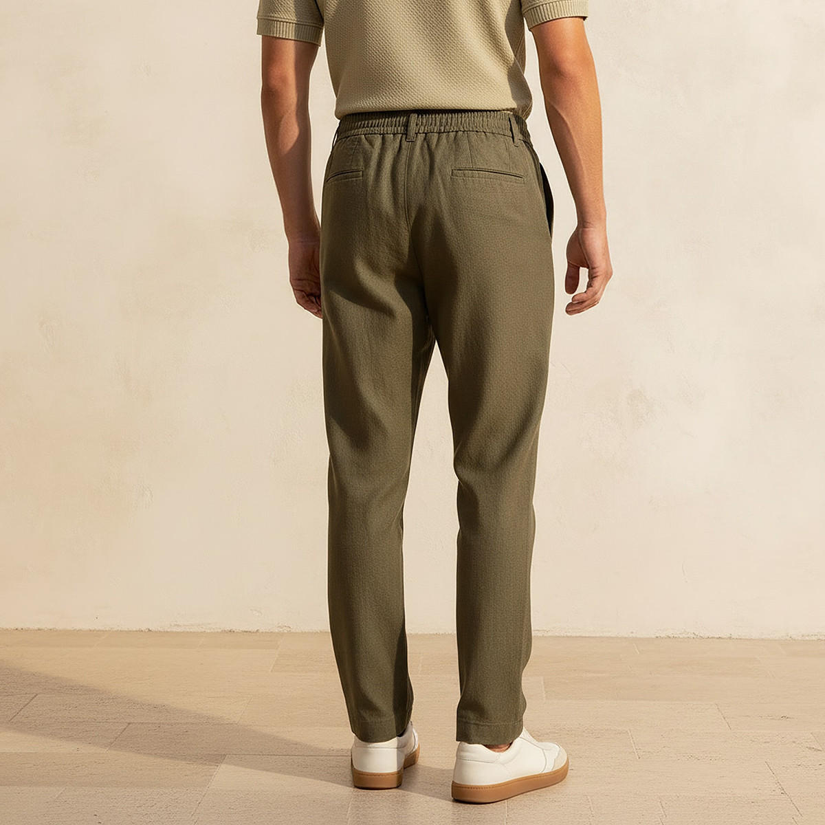 بنطلون من مزيج الكتان بقصّة عادية للرجال-men-clothing-bottoms-trousersandchinos-trousers-image-4