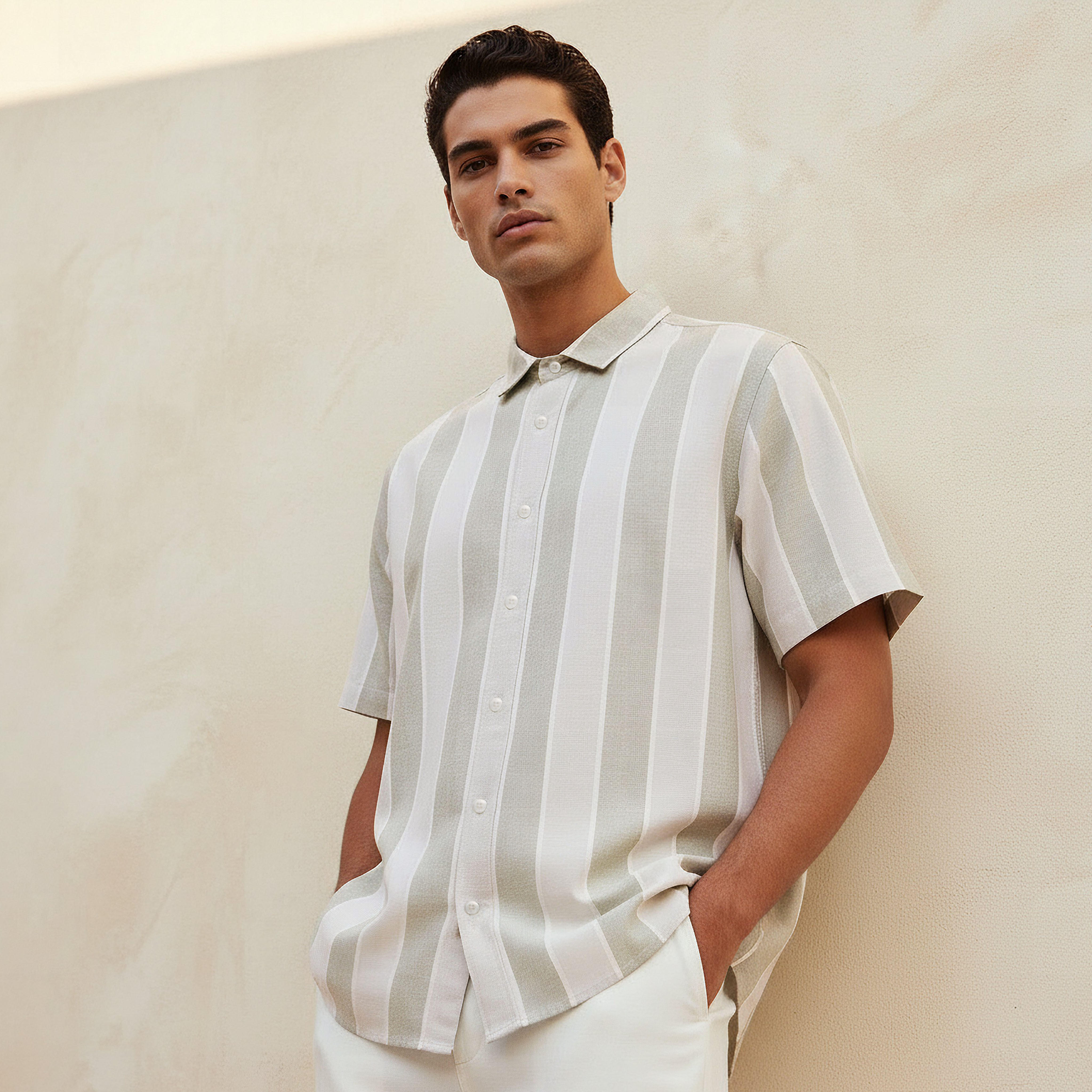 قميص رجالي مخطط بياقة وقصة عادية وأكمام قصيرة-men-clothing-shirts-image-1