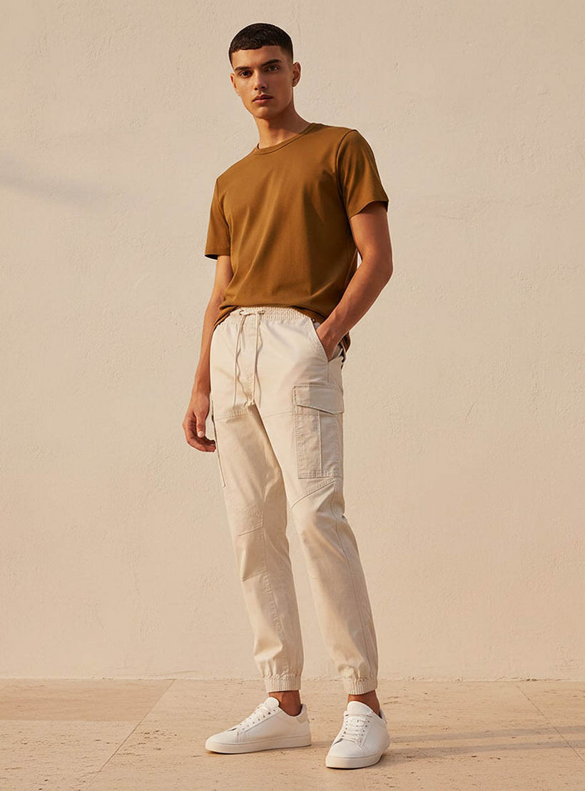 Men Baggy Fit Cargo Joggers with Drawstring Closure-men-clothing-bottoms-joggers-image-3