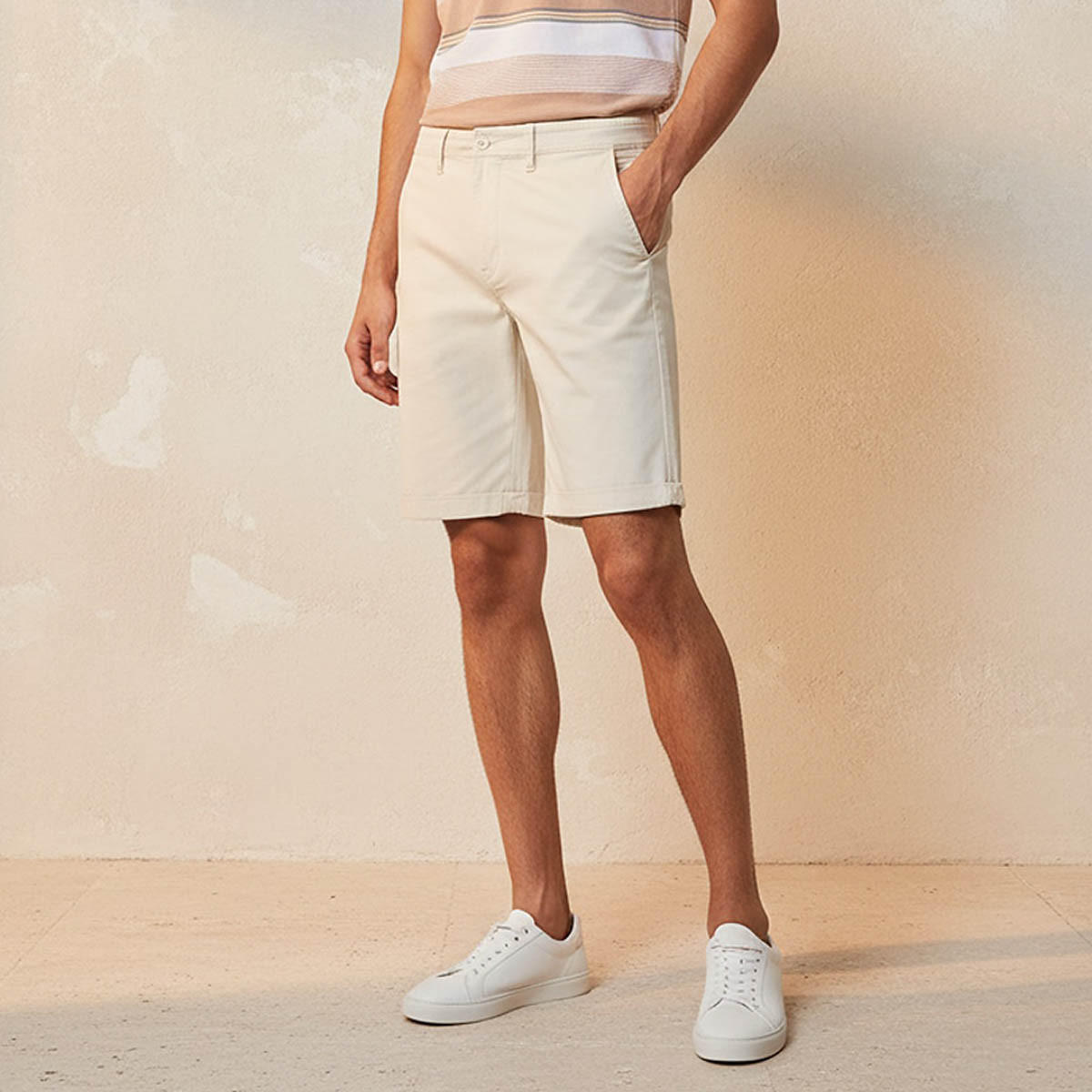 شورت تشينو رجالي بقصة سليم-men-clothing-bottoms-shorts-image-1