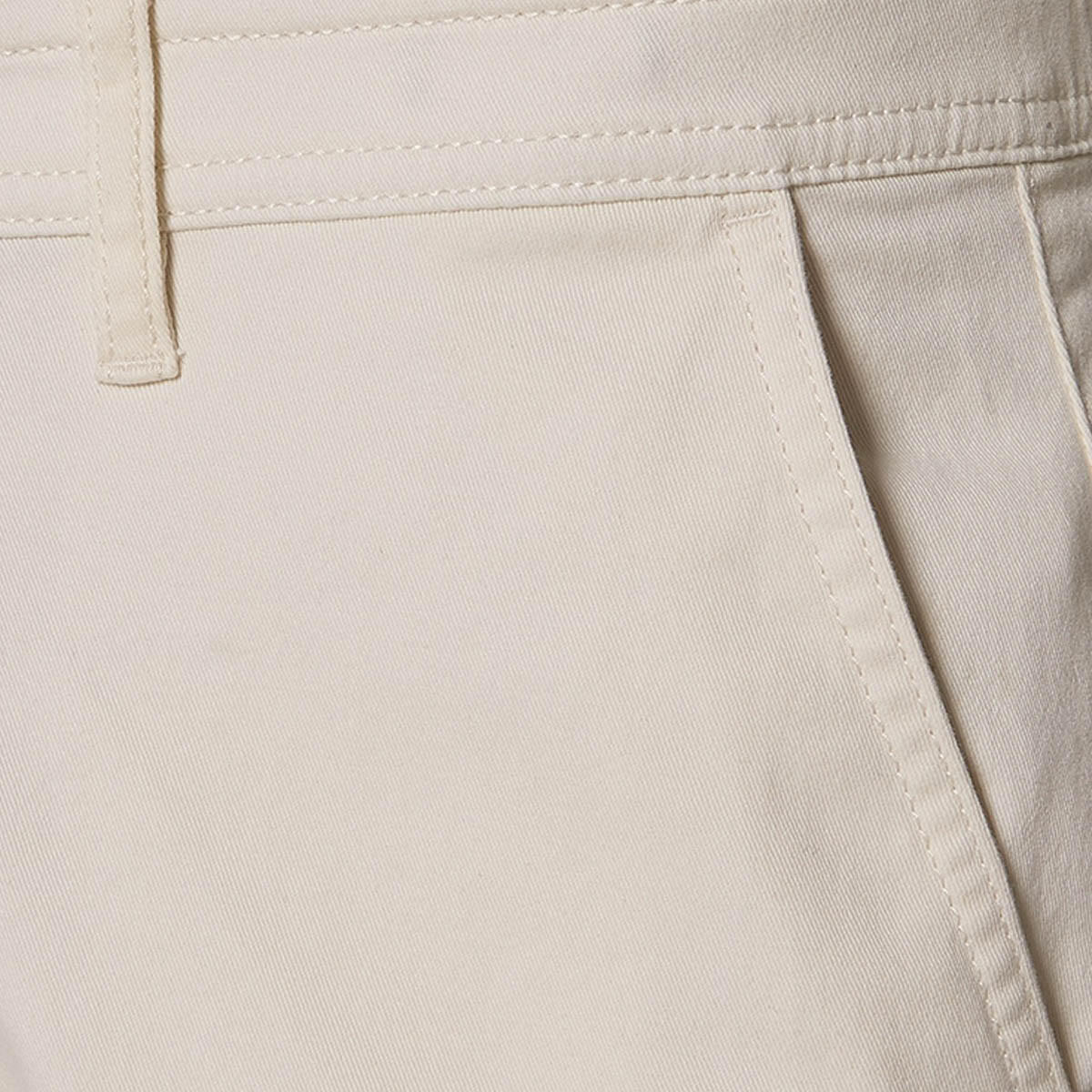 شورت تشينو رجالي بقصة سليم-men-clothing-bottoms-shorts-image-2