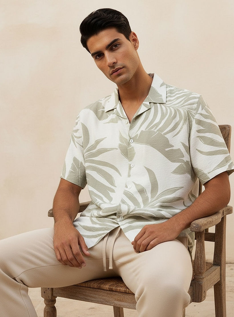 Splash Smart Regular Fit Collared Printed Short Sleeves Resort Shirt-men-clothing-shirts-image-5