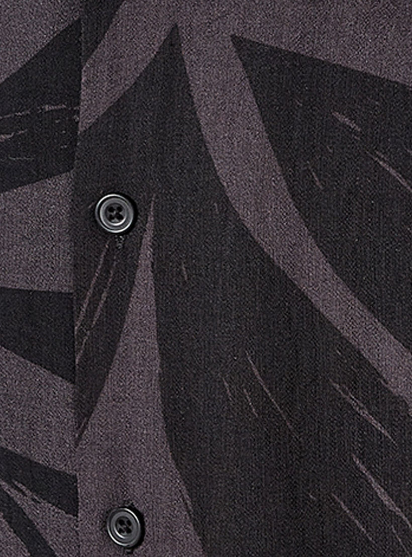 قميص ريزورت بطبعات وياقة وقصة عادية وأكمام قصيرة من سبلاش سمارت-men-clothing-shirts-image-2