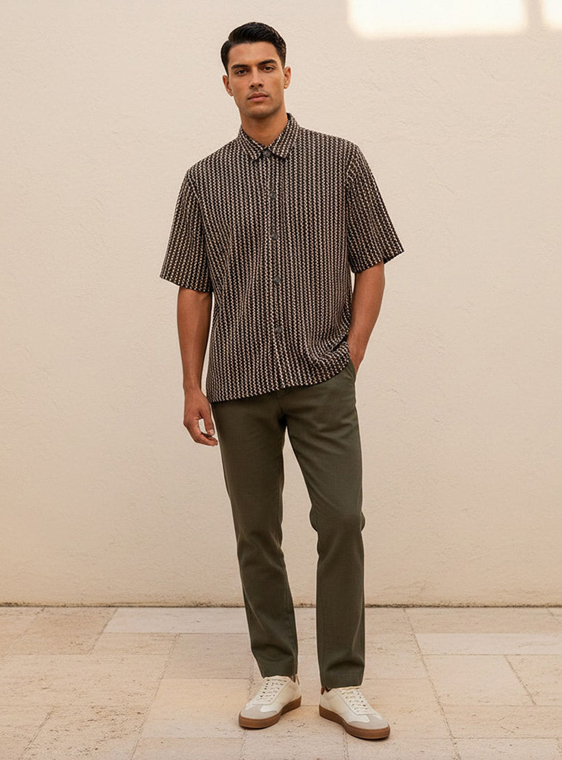 Splash Smart Regular Fit Collared Chevron Jacquard Short Sleeves Shirt-men-clothing-shirts-image-3