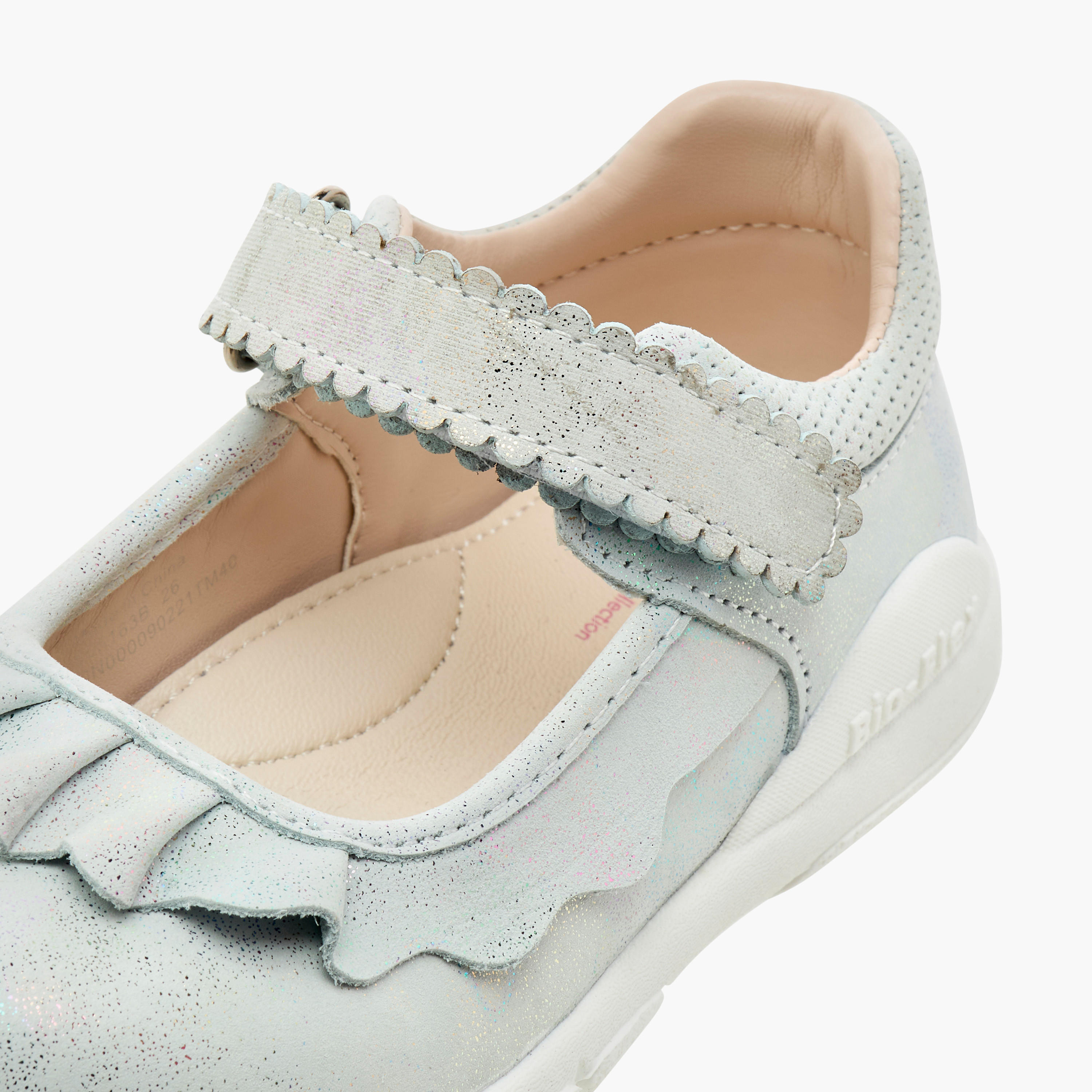 حذاء ماري جين بارز الملمس بشريط إغلاق لاصق من جونيورز-girls-shoes-maryjanes-image-11