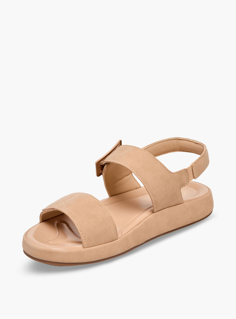 صندل جلد سويدي بتفاصيل إبزيم للنساء من لو كونفورت-women-shoes-sandals-flats-image-4