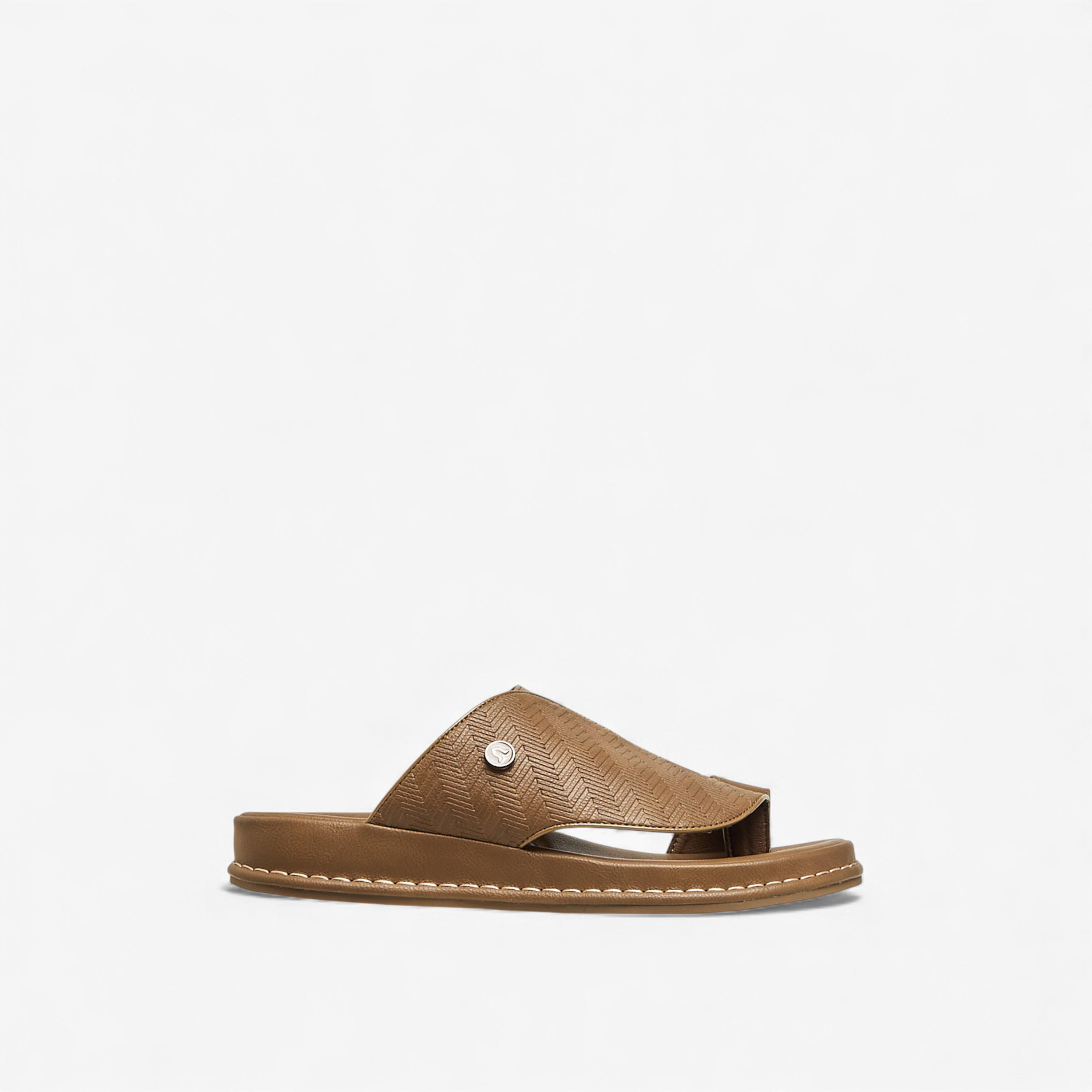 صندل عربي رجالي بتفاصيل حلقة إصبع من الواحة-men-shoes-sandals-image-3