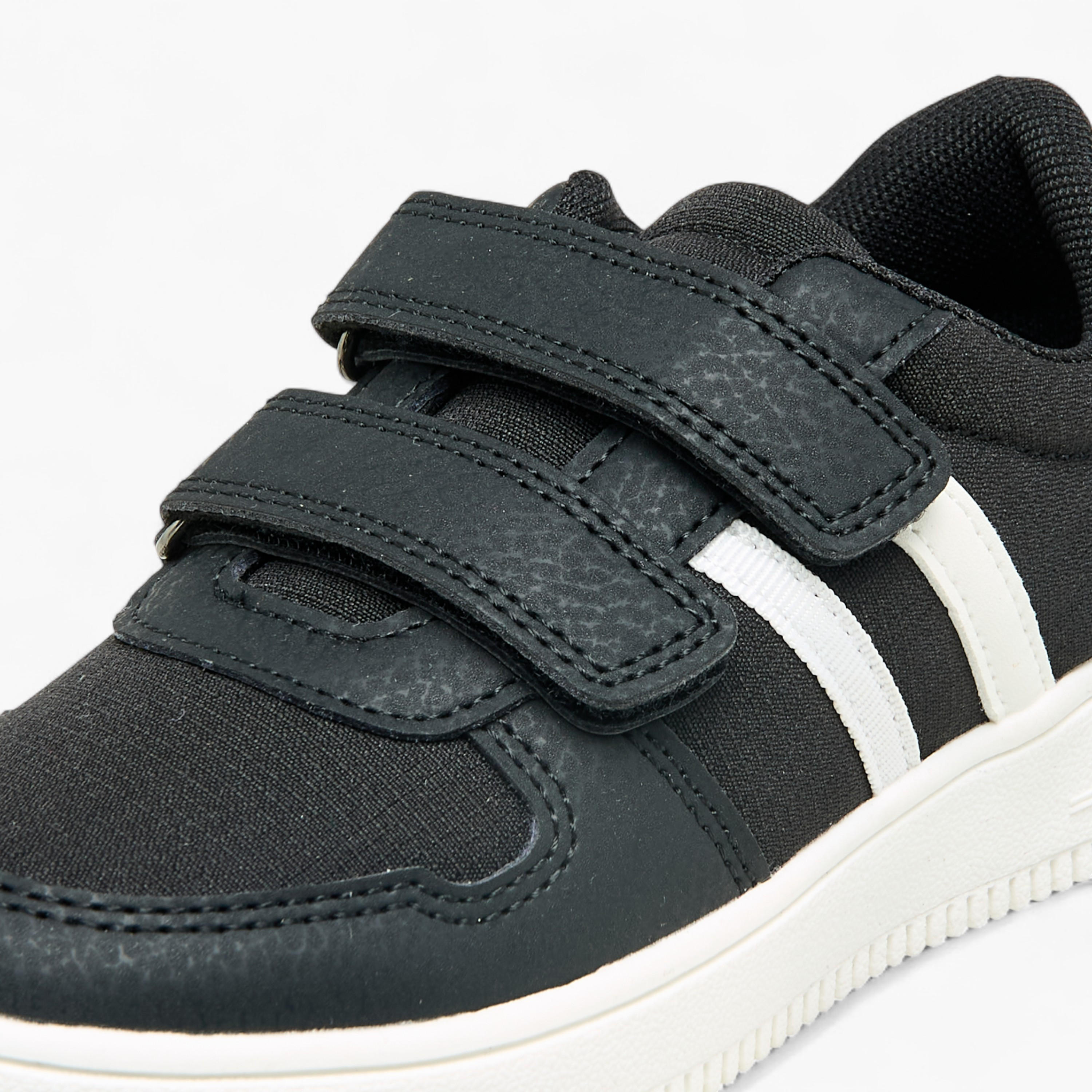 حذاء سنيكرز بألواح وشريط إغلاق للأولاد من جونيورز-boys-shoes-sneakers-image-3