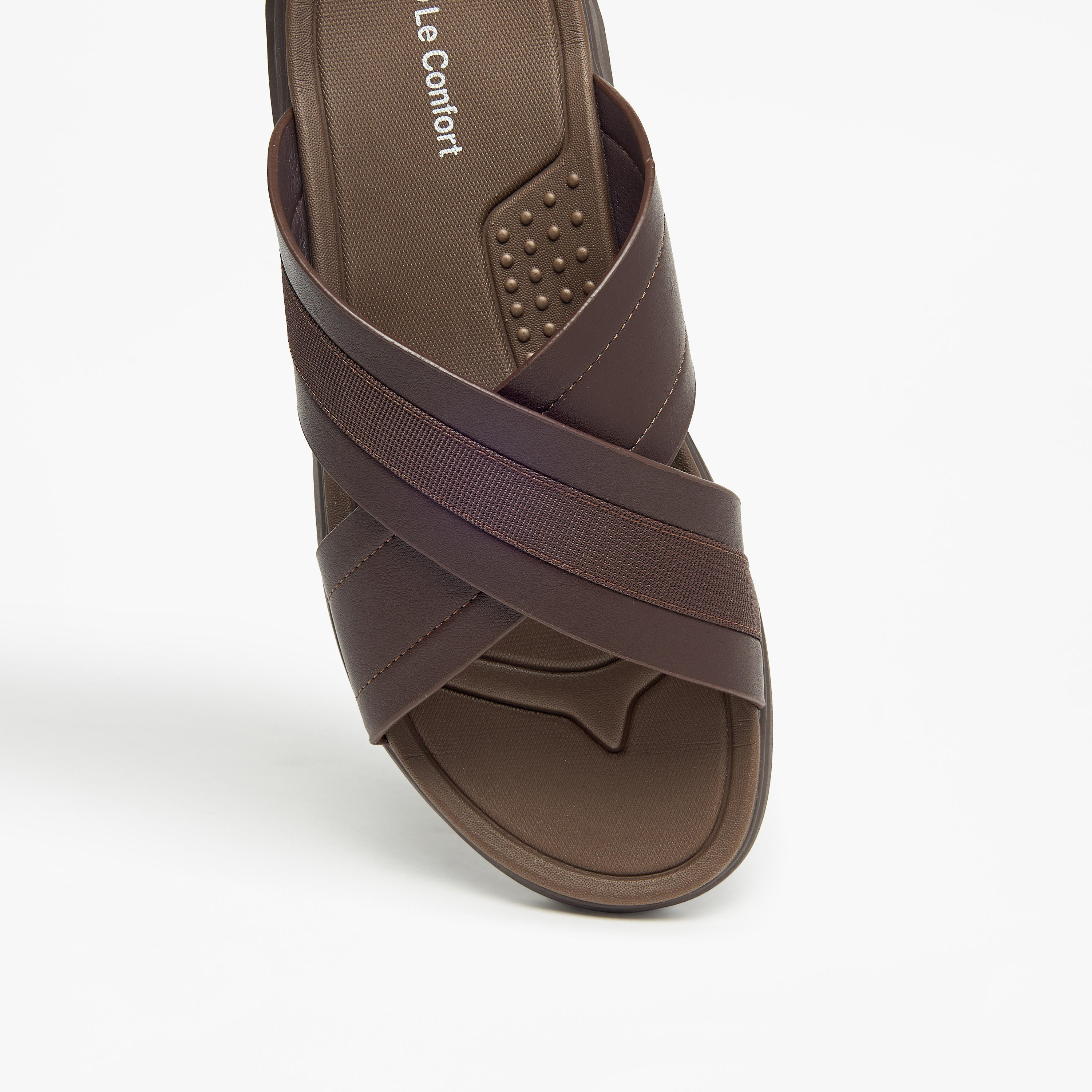 صندل سهل الارتداء بارز الملمس بحزام متقاطع من لو كونفورت-cpmen-footwear-sandals-image-4