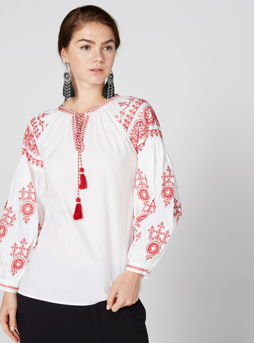 بلوزة مطرّزة بأكمام طويلة ورباط-women-clothing-shirtsandblouses-blouses-image-1