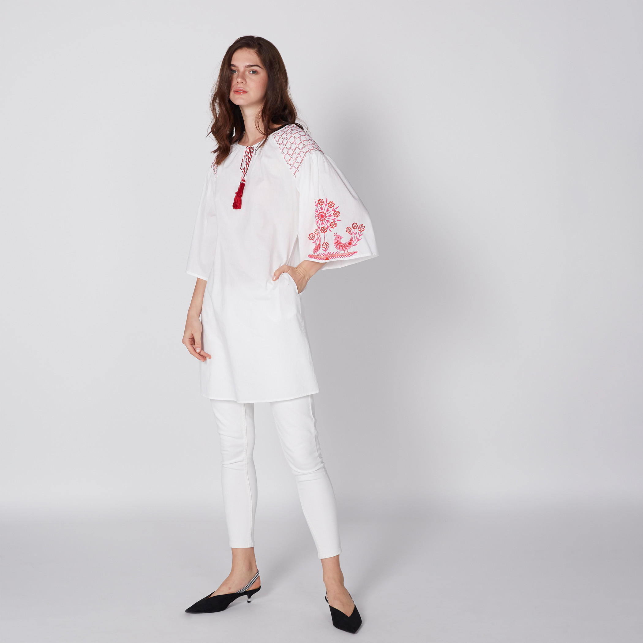 Embroidered Tunic with Round Neck and 3/4 Sleeves-women-clothing-shirtsandblouses-blouses-image-1