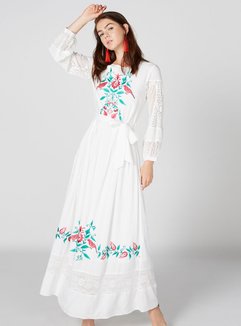 فستان طويل مطرّز بياقة مستديرة وأكمام طويلة-women-clothing-dresses-image-1