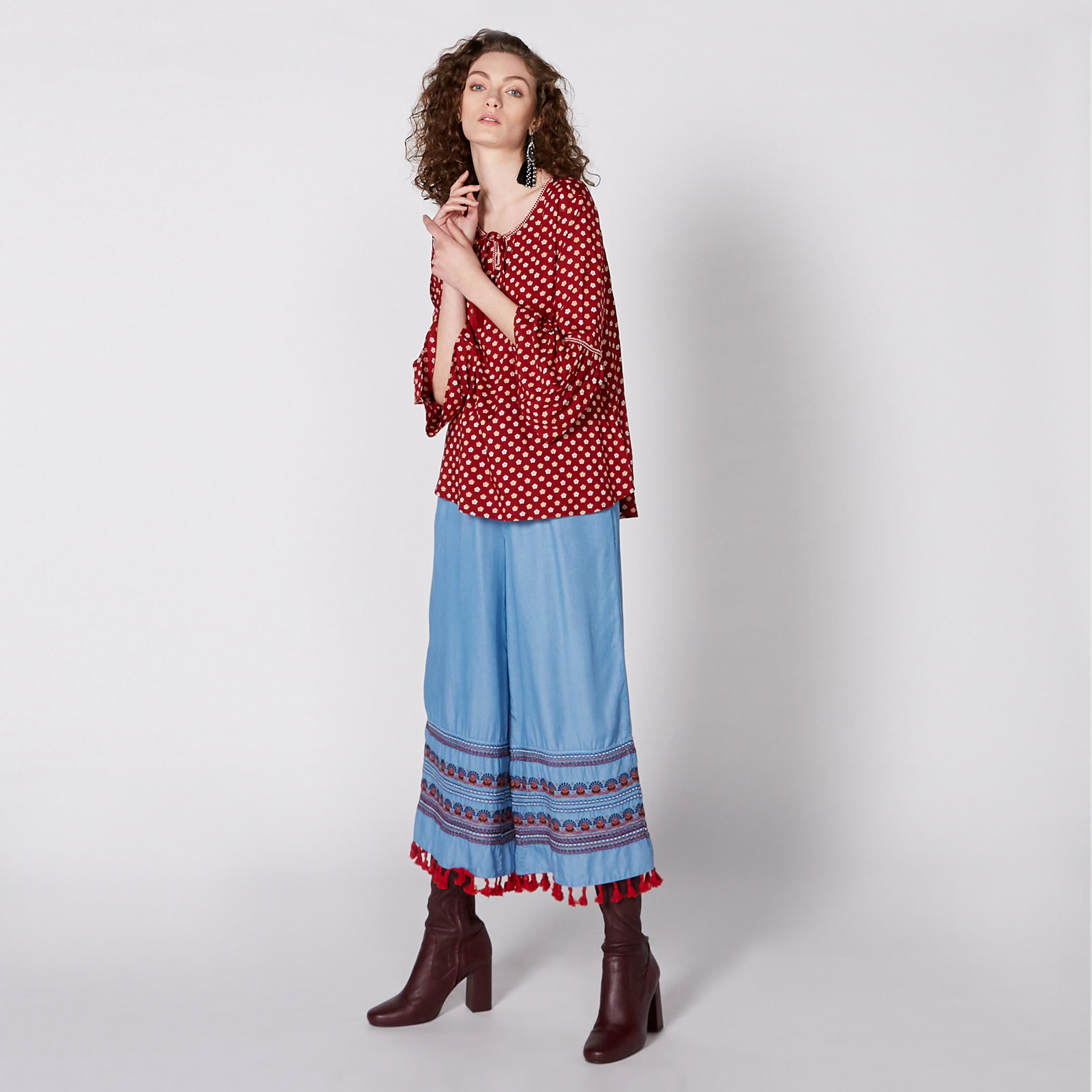 بلوزة بطبعات وأكمام واسعة وربّاط-women-clothing-shirtsandblouses-blouses-image-2