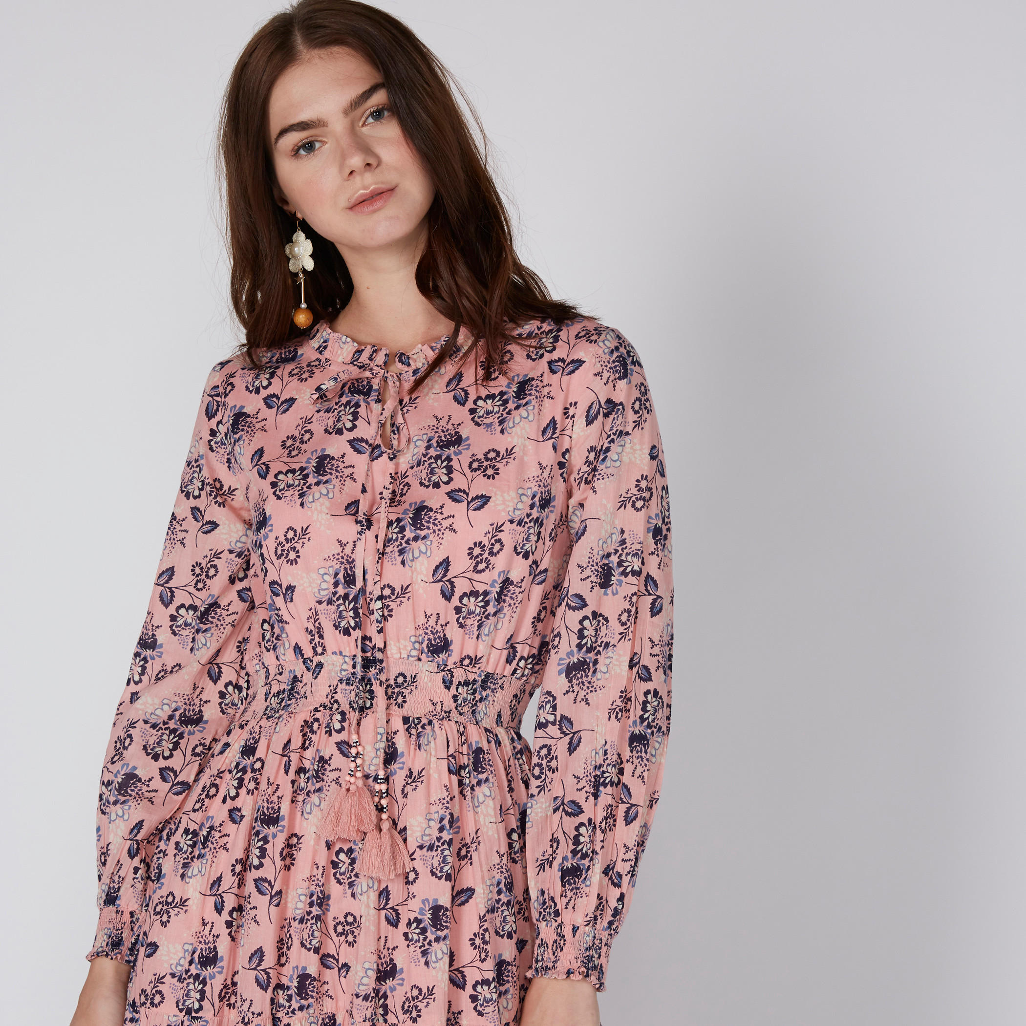فستان طويل بأكمام طويلة ورباط إغلاق وطبعات-women-clothing-dresses-image-2