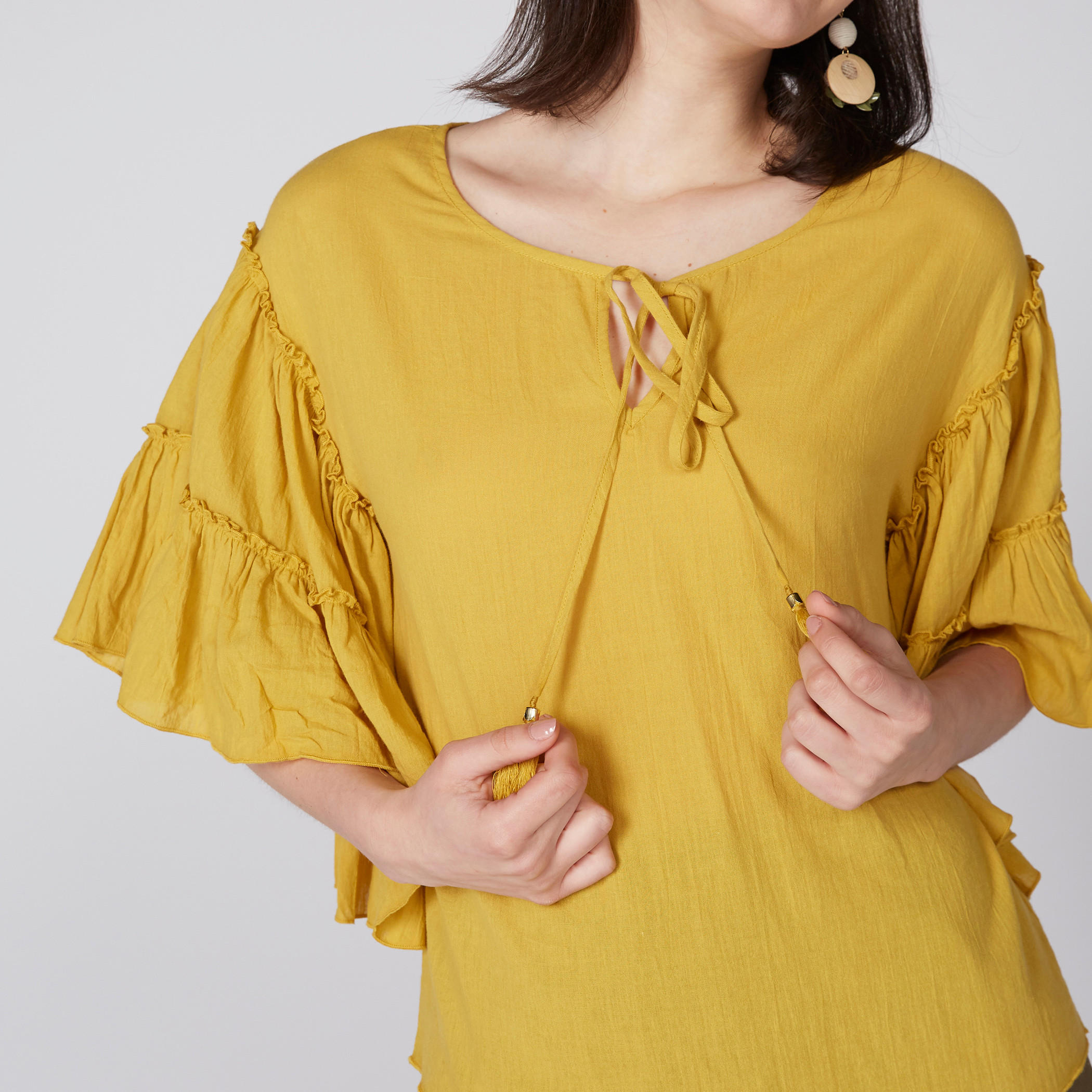 بلوزة بأكمام كشكش ورباط-women-clothing-shirtsandblouses-blouses-image-2