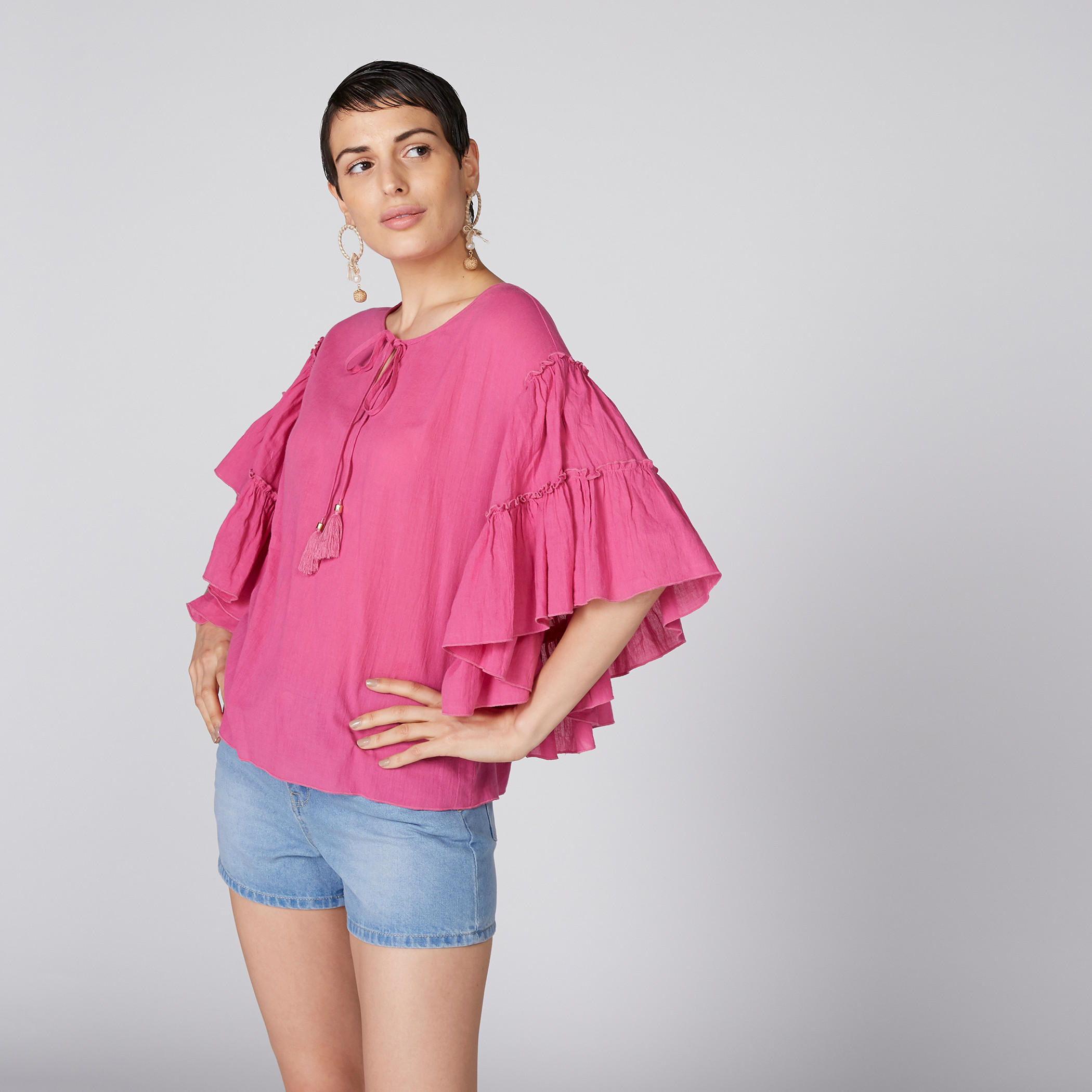 بلوزة بأكمام واسعة ورباط-women-clothing-shirtsandblouses-blouses-image-1