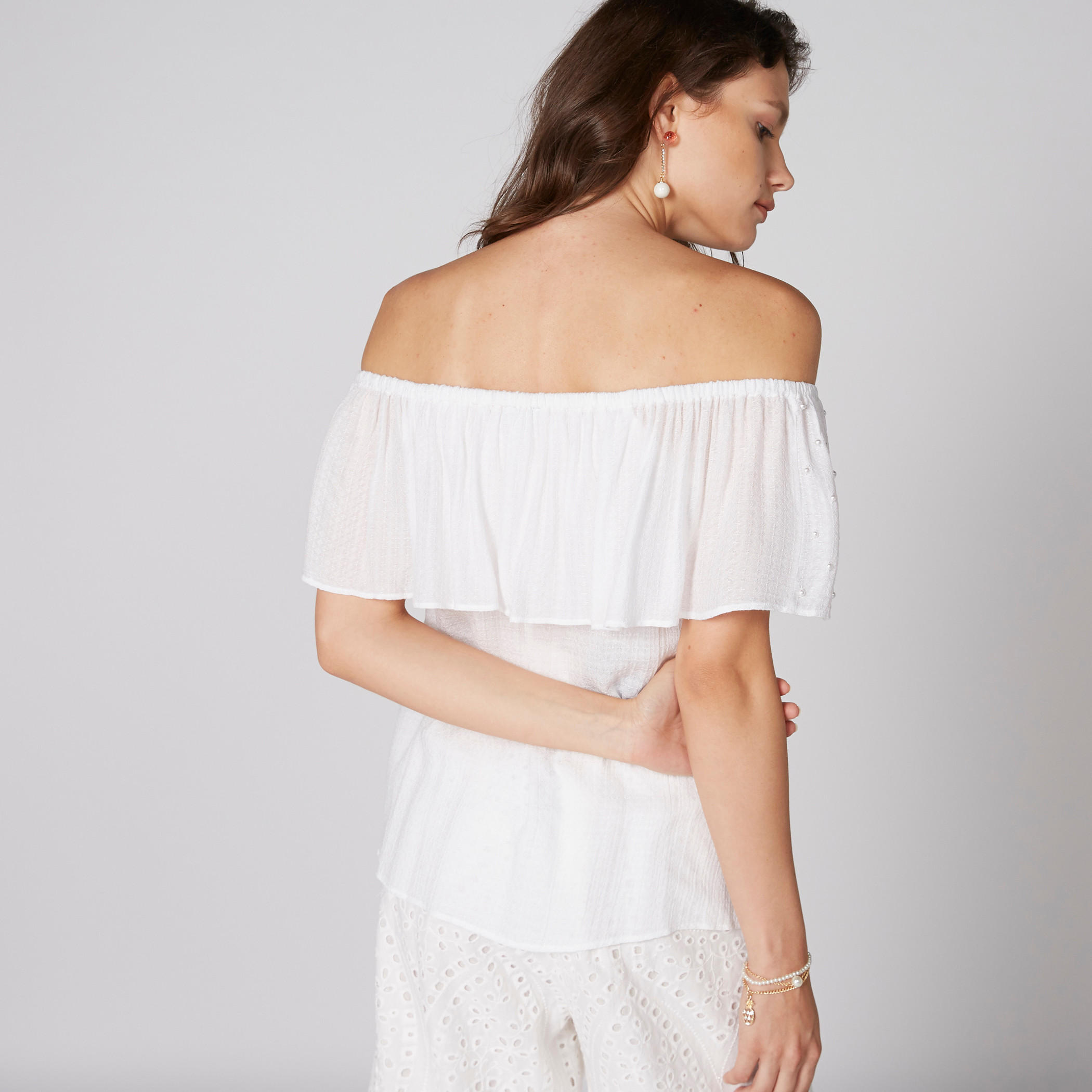 بلوزة مكشوفة الأكتاف بتفاصيل لؤلؤ-women-clothing-shirtsandblouses-blouses-image-2