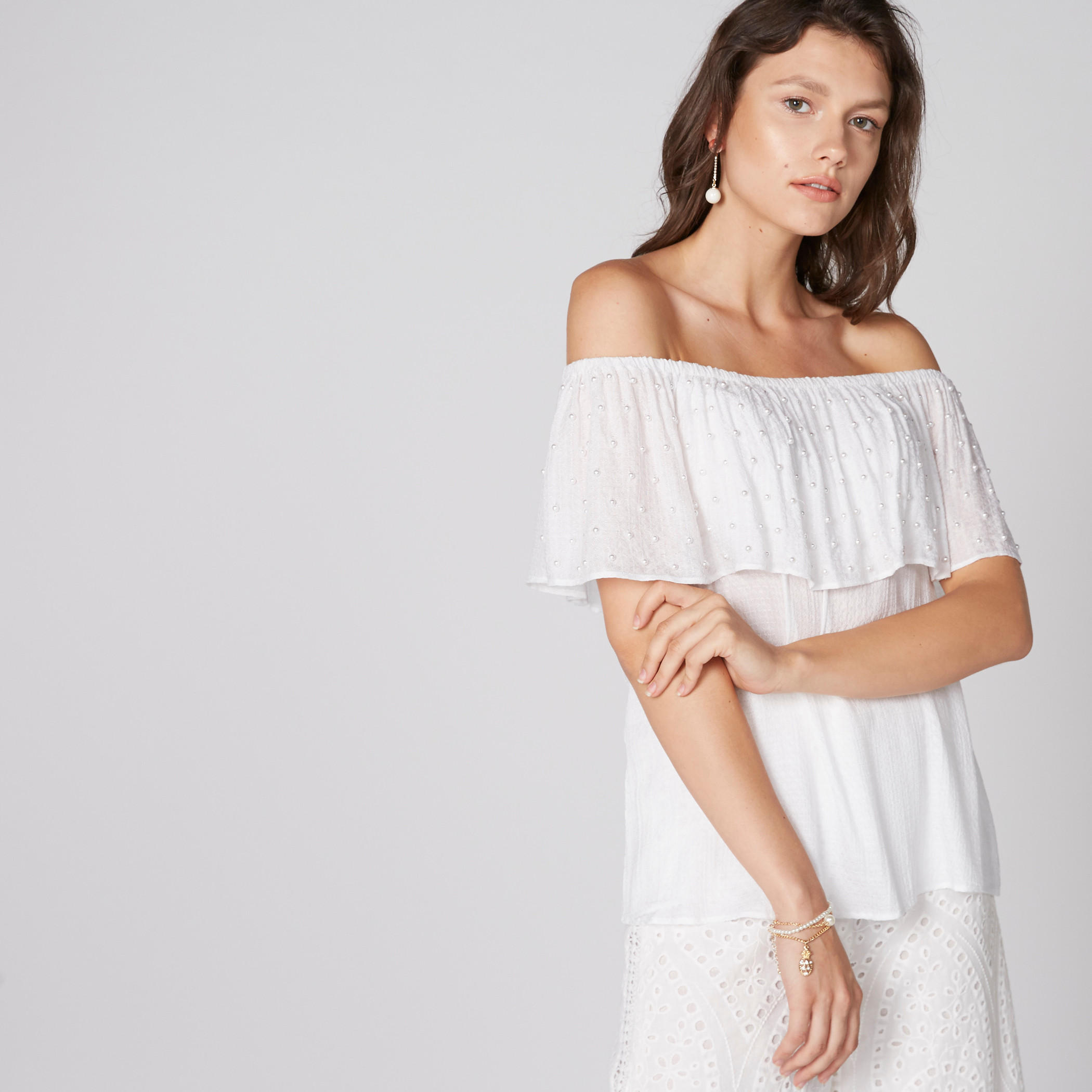 بلوزة مكشوفة الأكتاف بتفاصيل لؤلؤ-women-clothing-shirtsandblouses-blouses-image-3