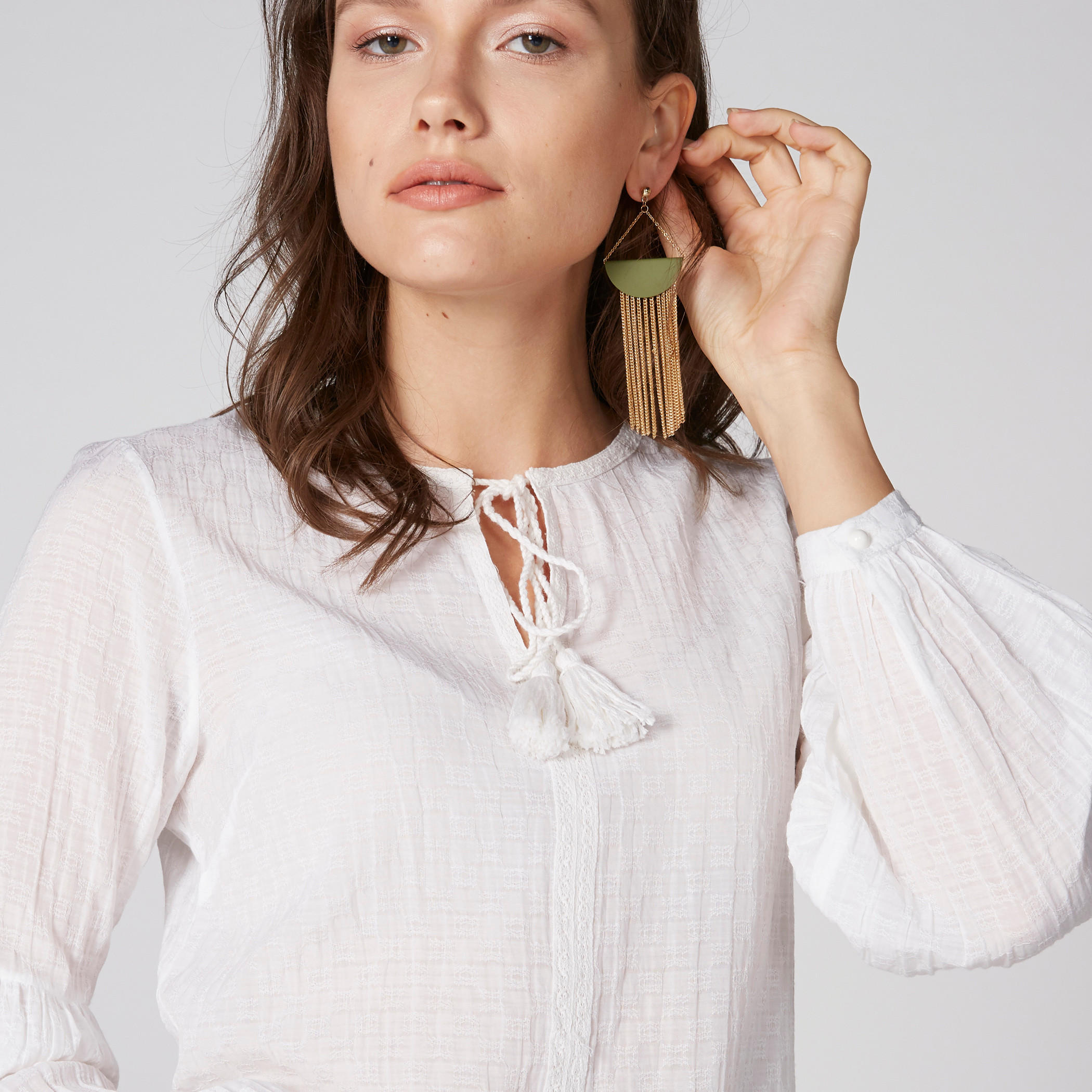 بلوزة بارزة الملمس بأكمام طويلة وأربطة-women-clothing-shirtsandblouses-blouses-image-4