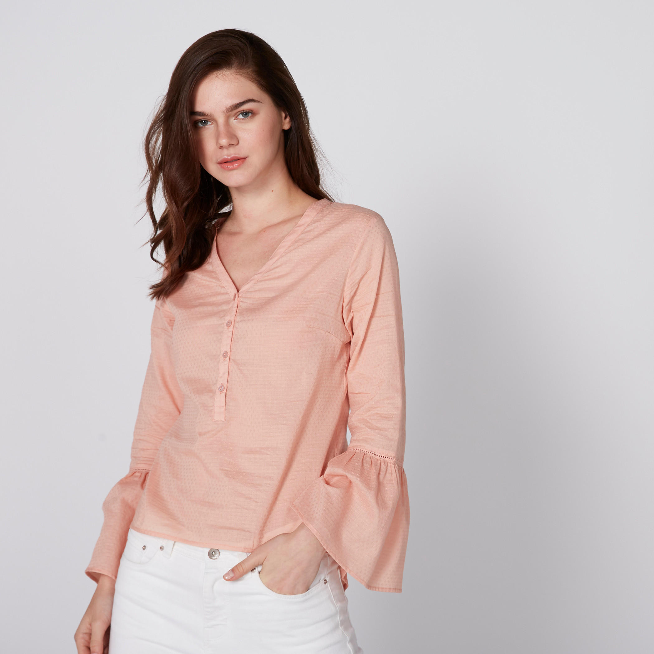 بلوزة بياقة V وأكمام طويلة-women-clothing-shirtsandblouses-blouses-image-1