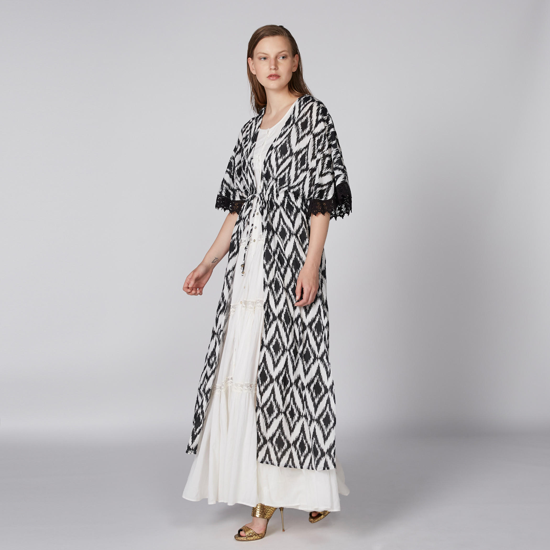 فستان طويل دون أكمام بتفاصيل دانتيل-women-clothing-dresses-image-4
