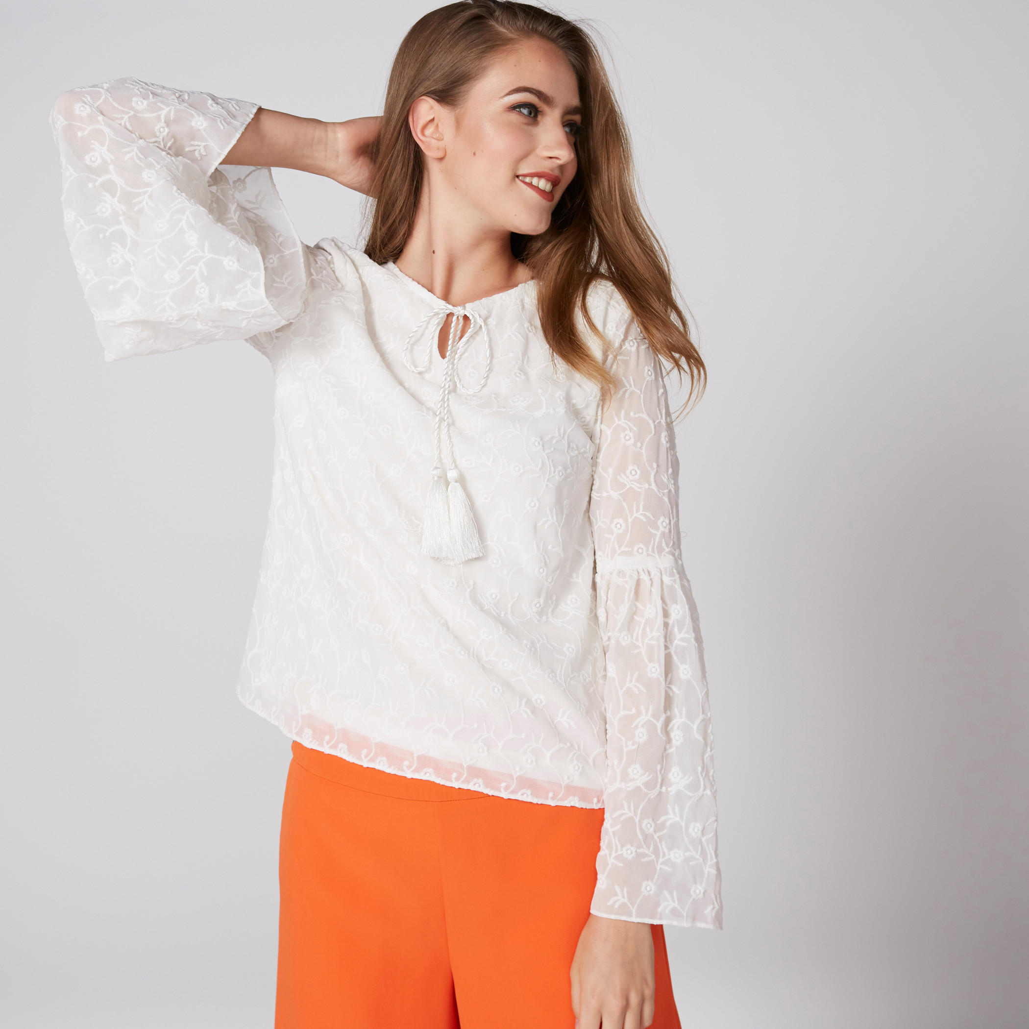 بلوزة مطرّزة بأكمام عريضة ورباط-women-clothing-shirtsandblouses-blouses-image-3