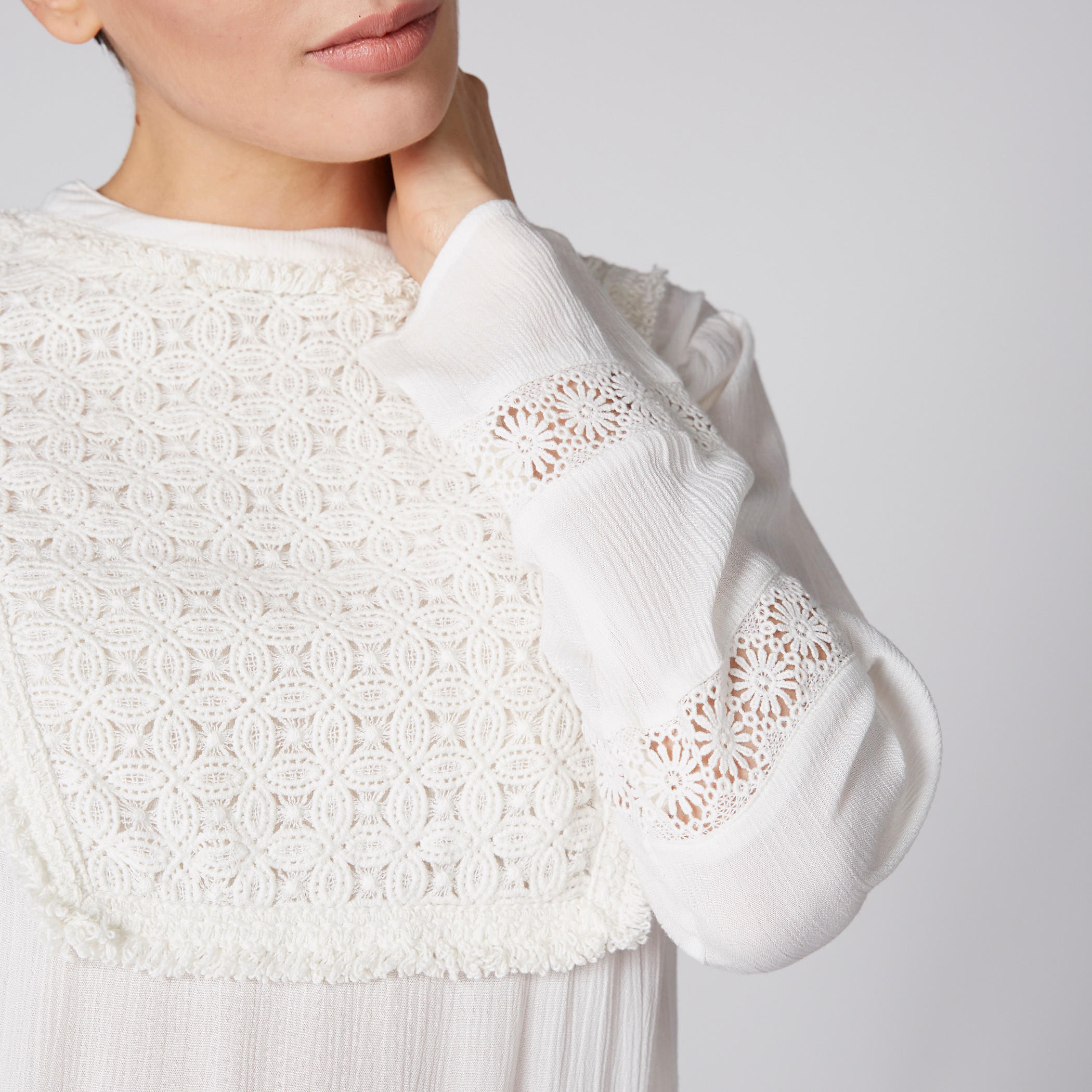 تونيك بأكمام طويلة وحوّاف غير مستوية وتفاصيل شيفلي-women-clothing-shirtsandblouses-blouses-image-4