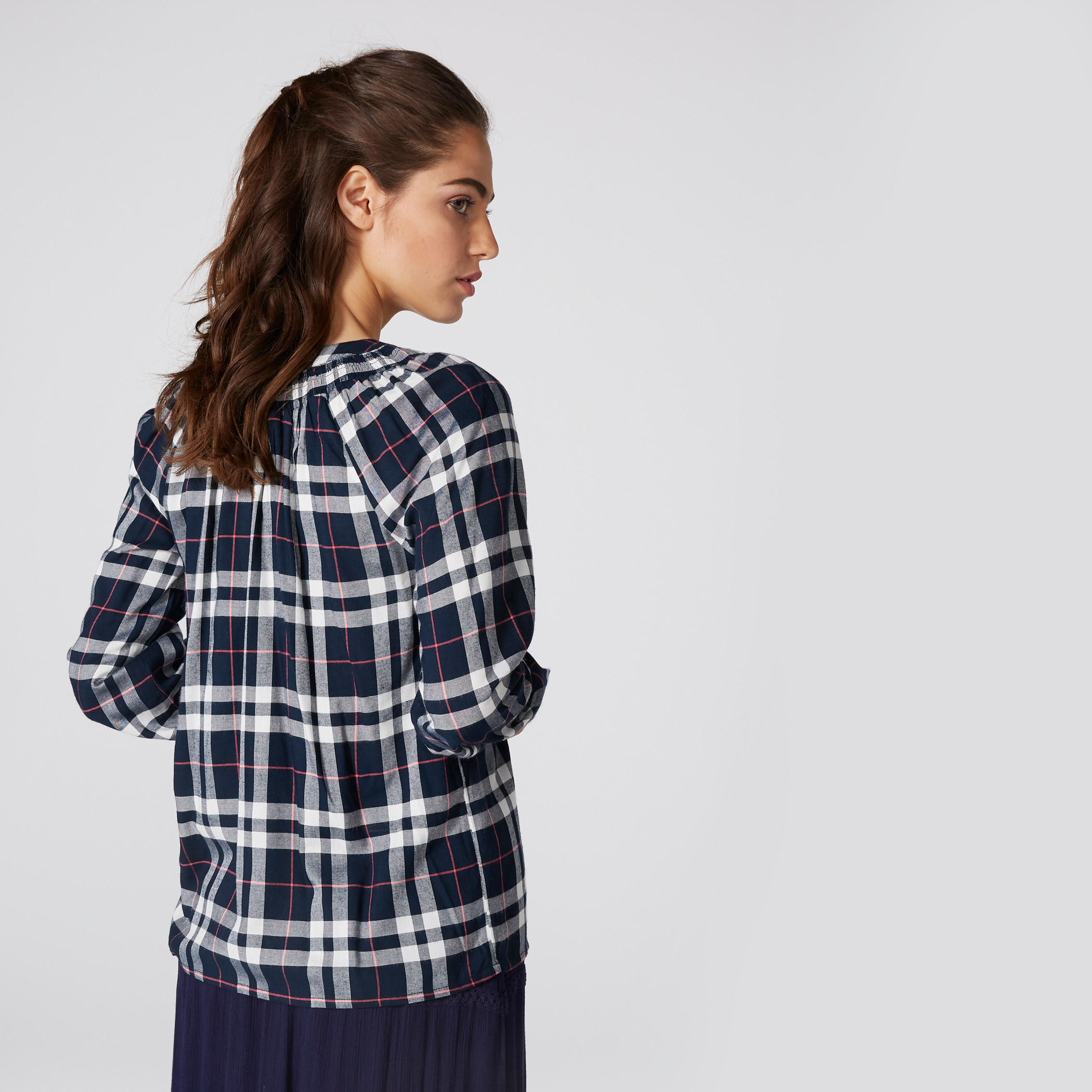 بلوزة كاروهات بأكمام طويلة ورباط-women-clothing-shirtsandblouses-blouses-image-3