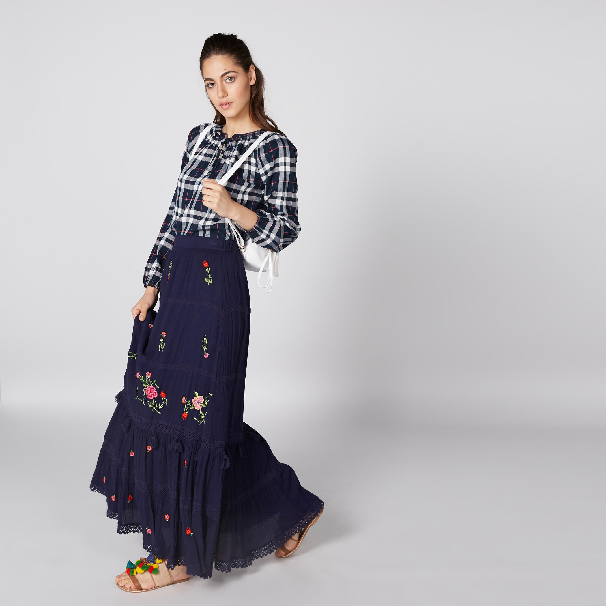 بلوزة كاروهات بأكمام طويلة ورباط-women-clothing-shirtsandblouses-blouses-image-4