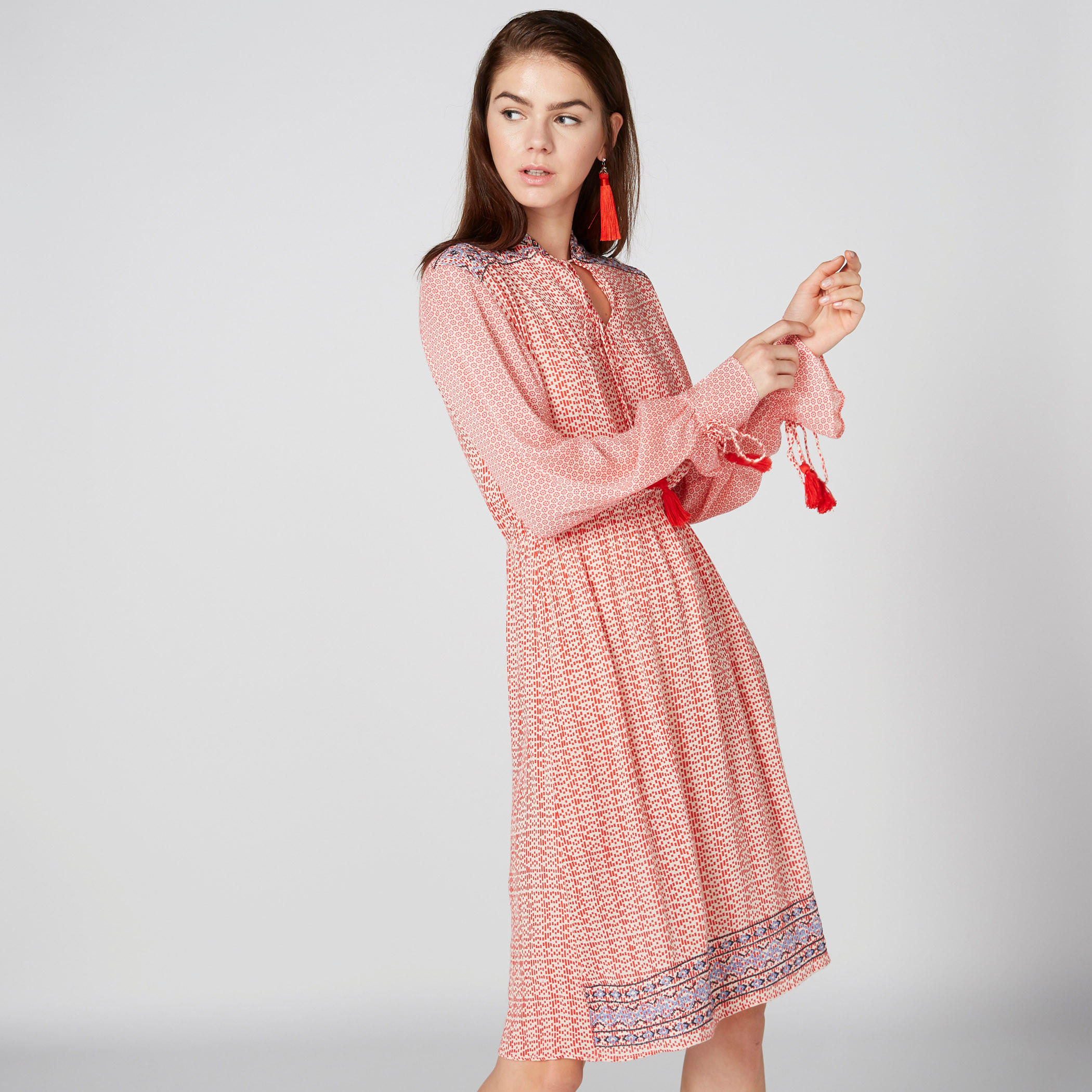 فستان متوسط الطول بطبعات وأكمام طويلة ورباط-women-clothing-dresses-image-2