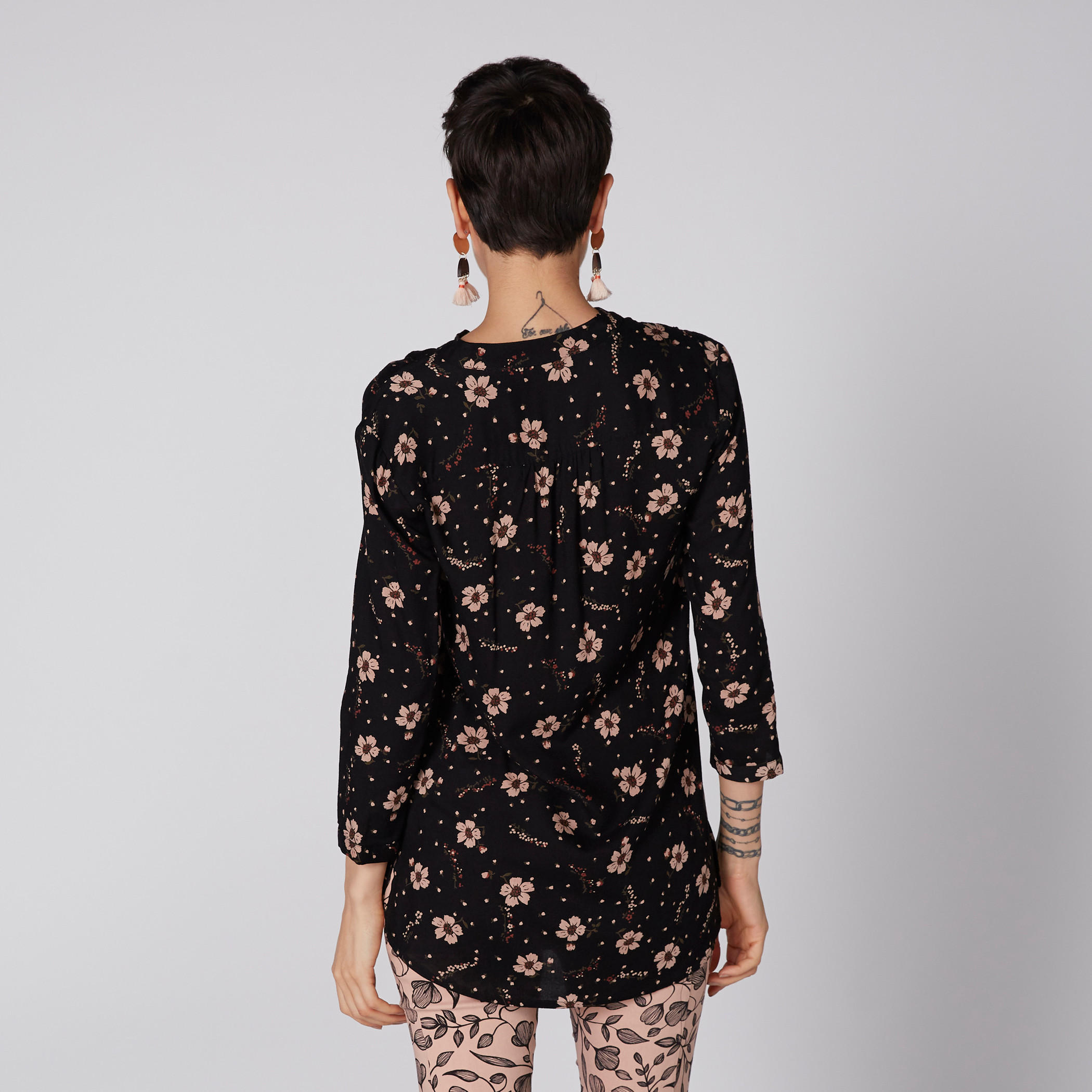 بلوزة بأكمام 3/4 وطبعات-women-clothing-shirtsandblouses-blouses-image-3