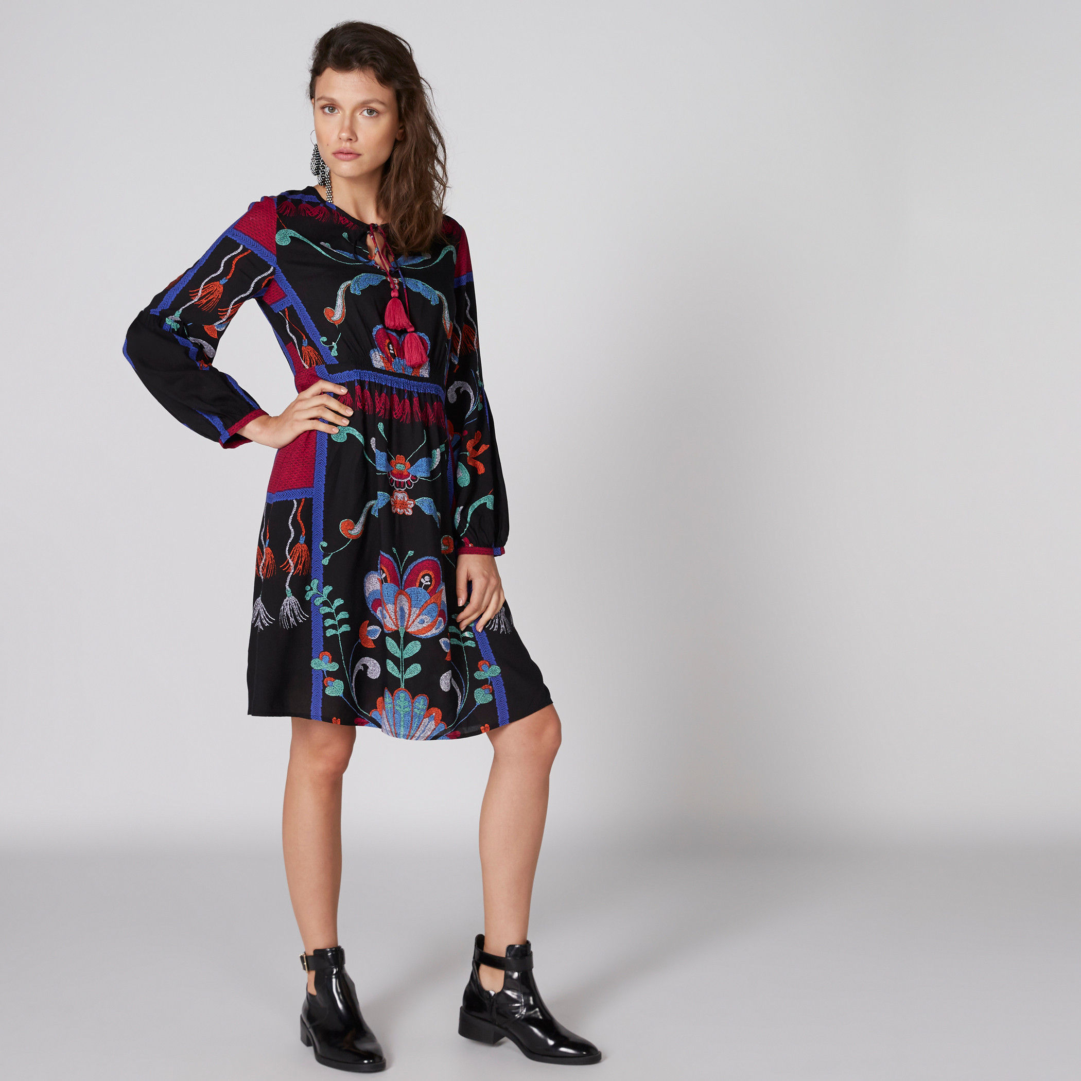 فستان ميدي بياقة مستديرة وأكمام طويلة-women-clothing-dresses-image-1