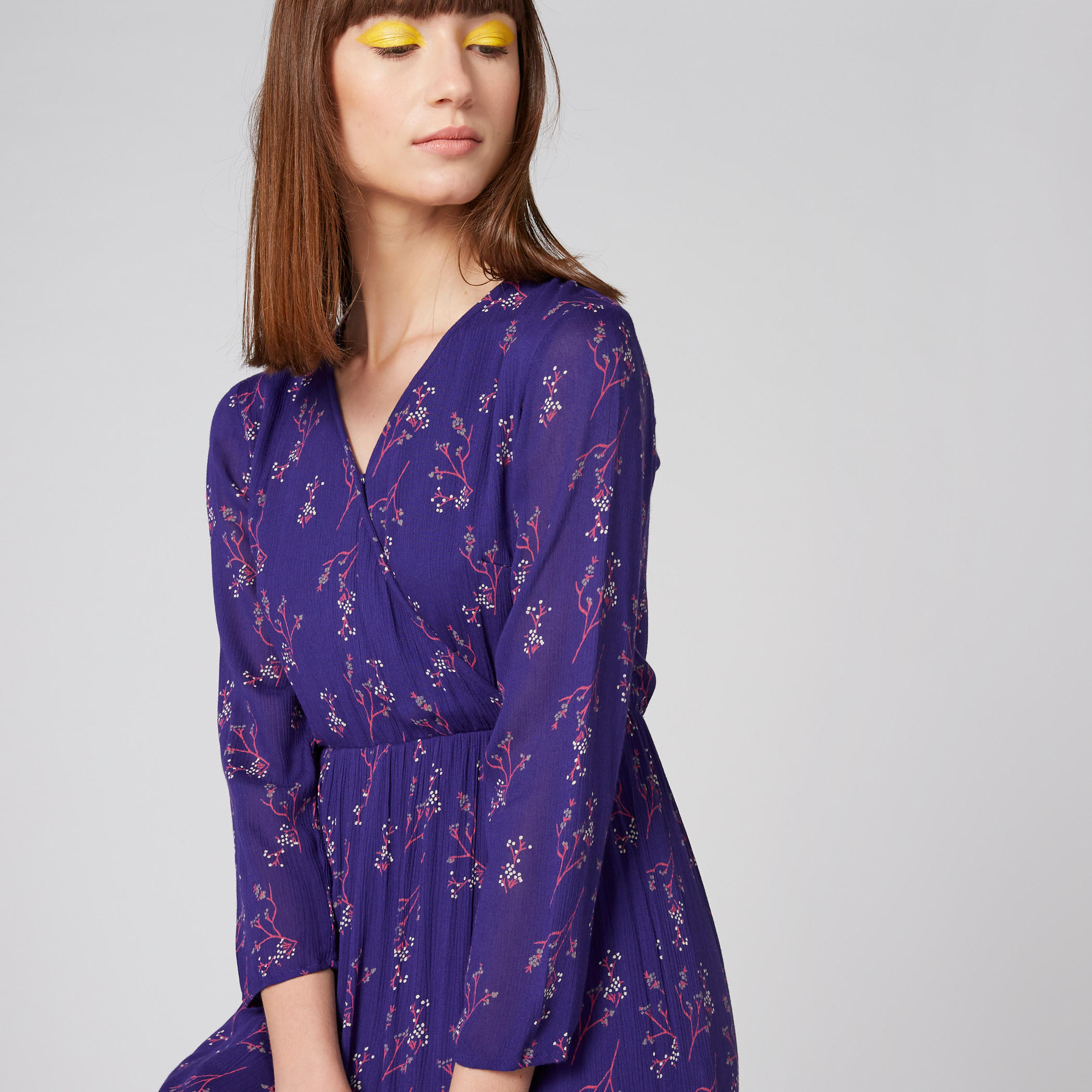 فستان طويل بياقة V وطبعات أزهار-women-clothing-dresses-image-4