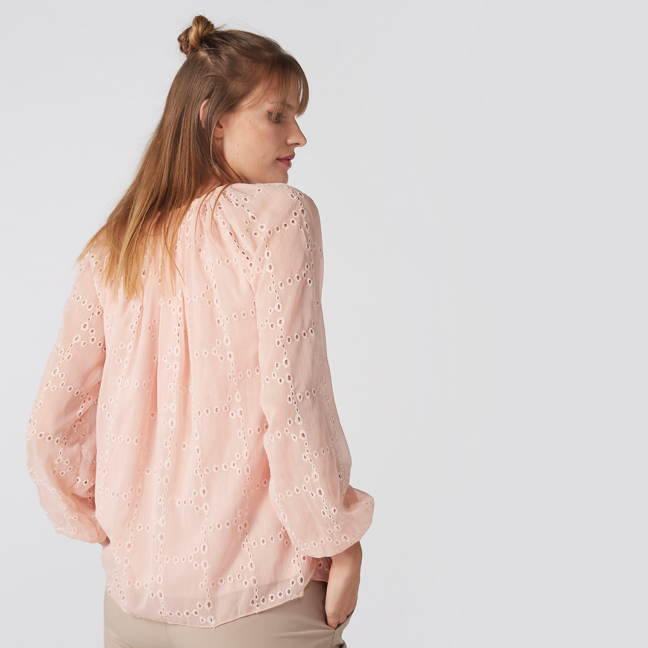 بلوزة شيفلي بياقة مستديرة وأكمام طويلة-women-clothing-shirtsandblouses-blouses-image-3
