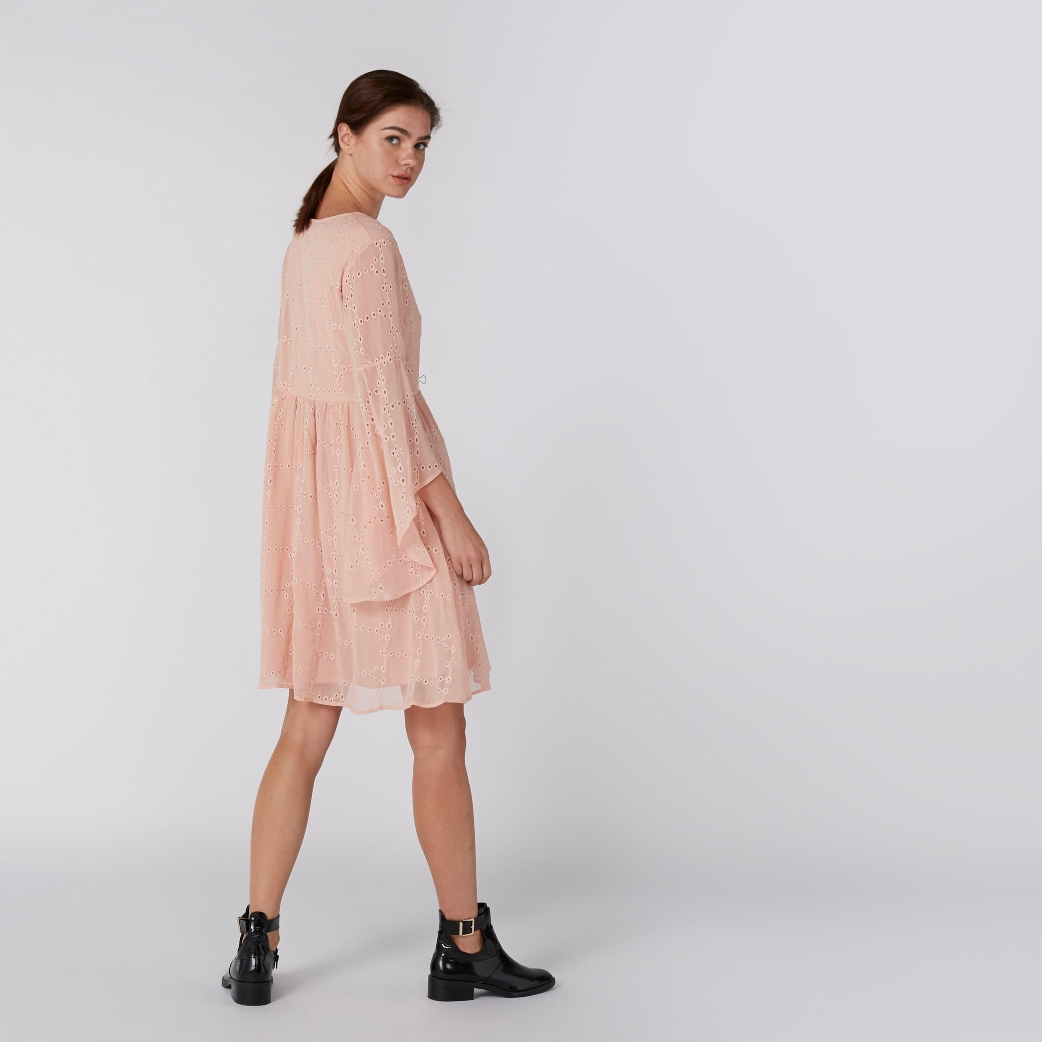 فستان شيفلي ميدي بأكمام واسعة-women-clothing-dresses-image-3