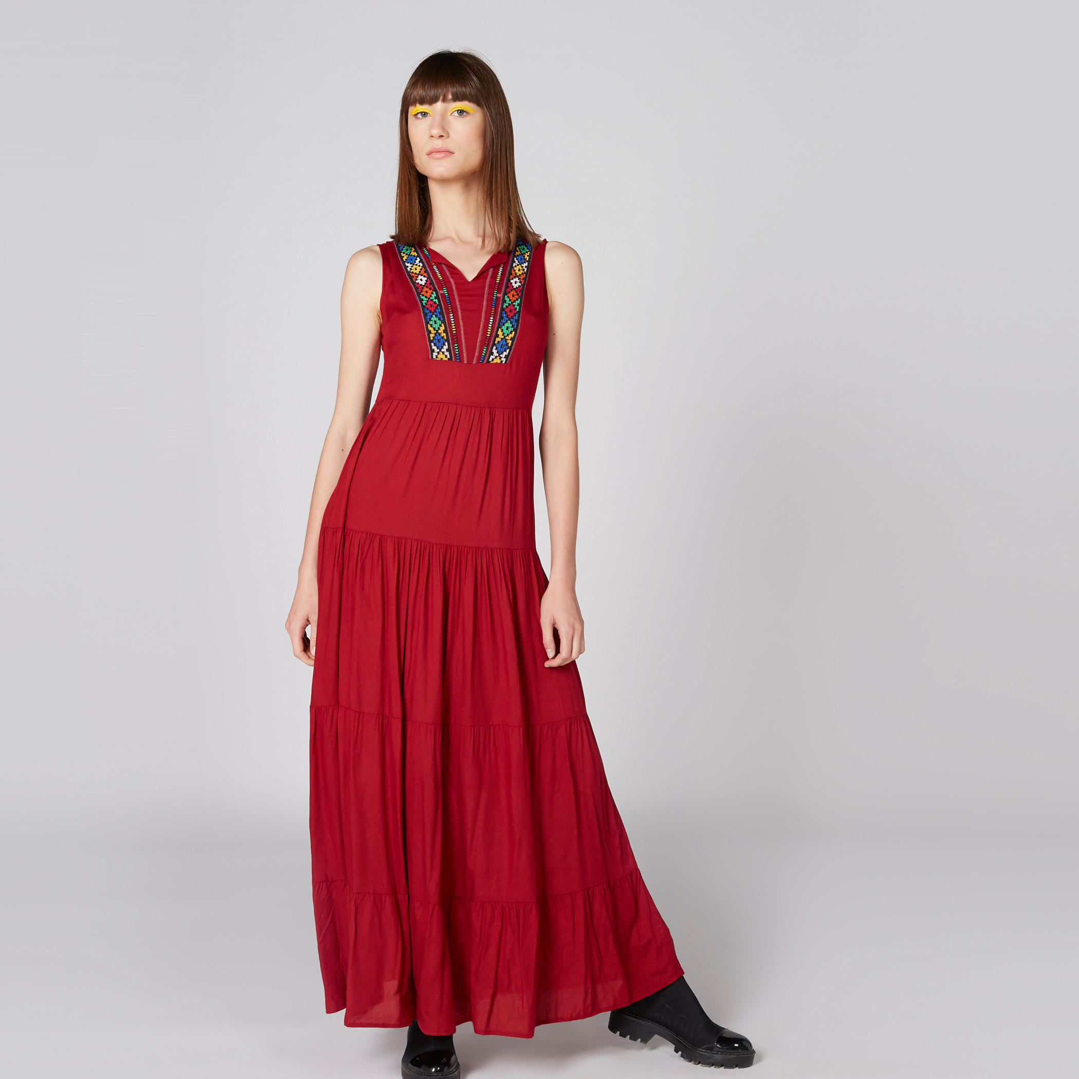 فستان طويل إيه لاين مطرز دون أكمام-women-clothing-dresses-image-1