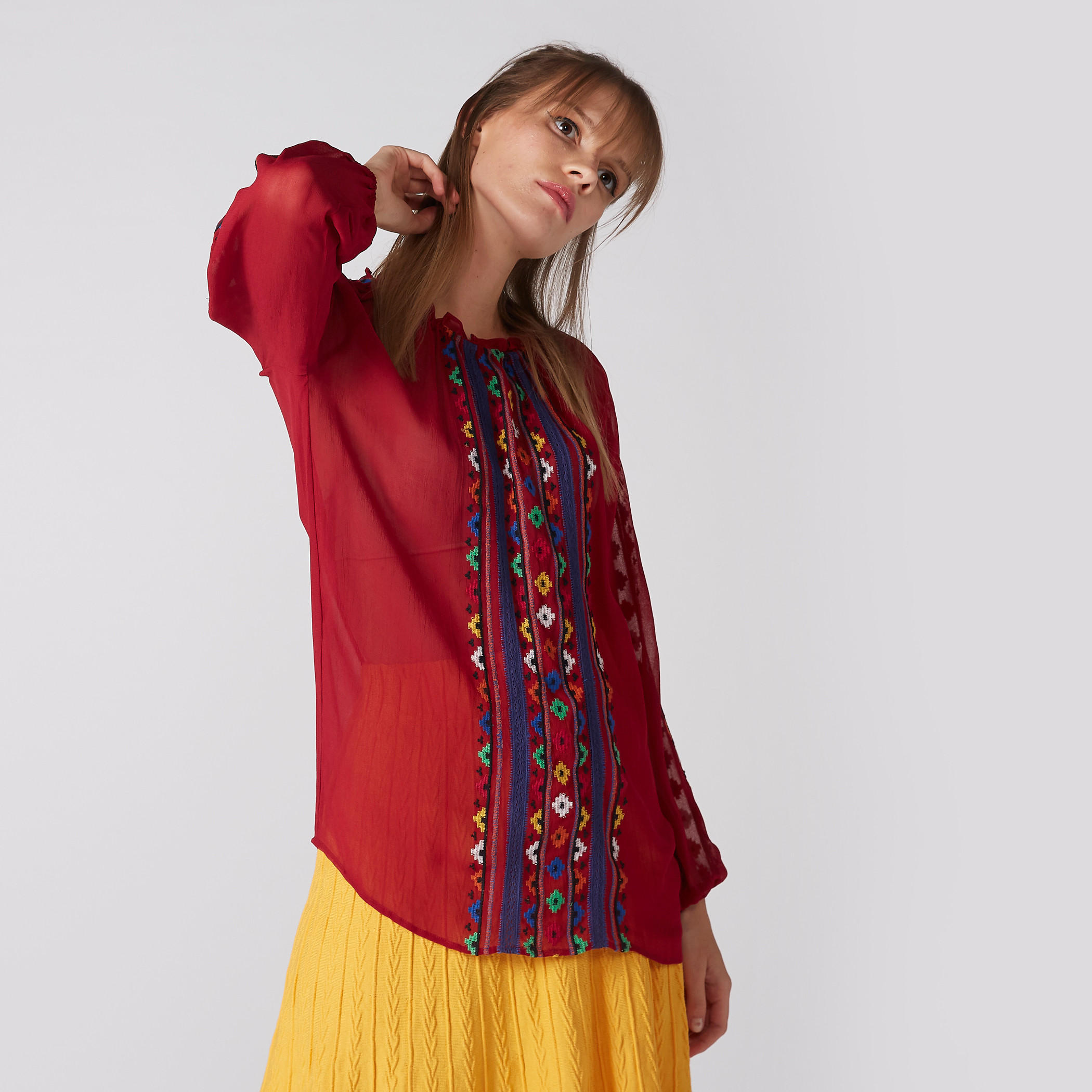 بلوزة مطرزة بأكمام طويلة-women-clothing-shirtsandblouses-blouses-image-2