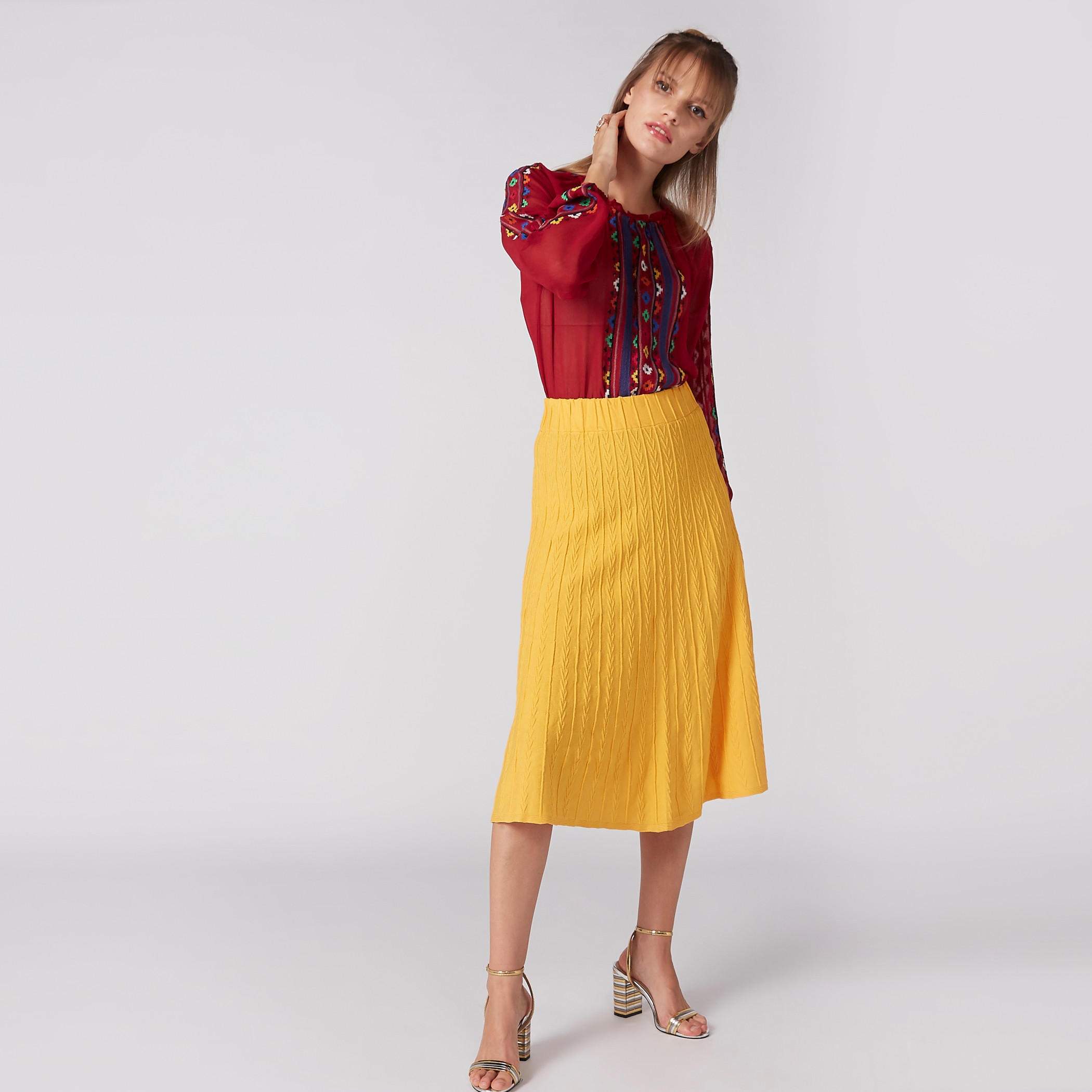 بلوزة مطرزة بأكمام طويلة-women-clothing-shirtsandblouses-blouses-image-4