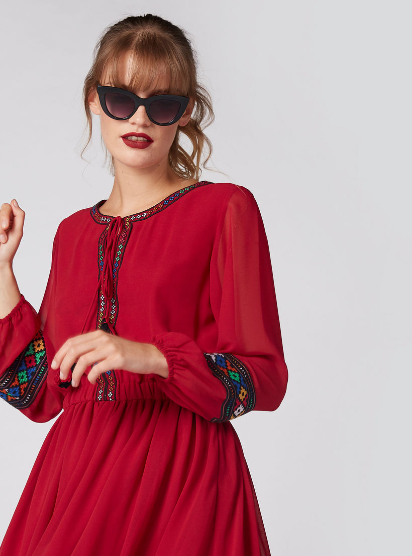 فستان ميدي مطرّز بأكمام طويلة وحواف غير مستوية-women-clothing-dresses-image-3